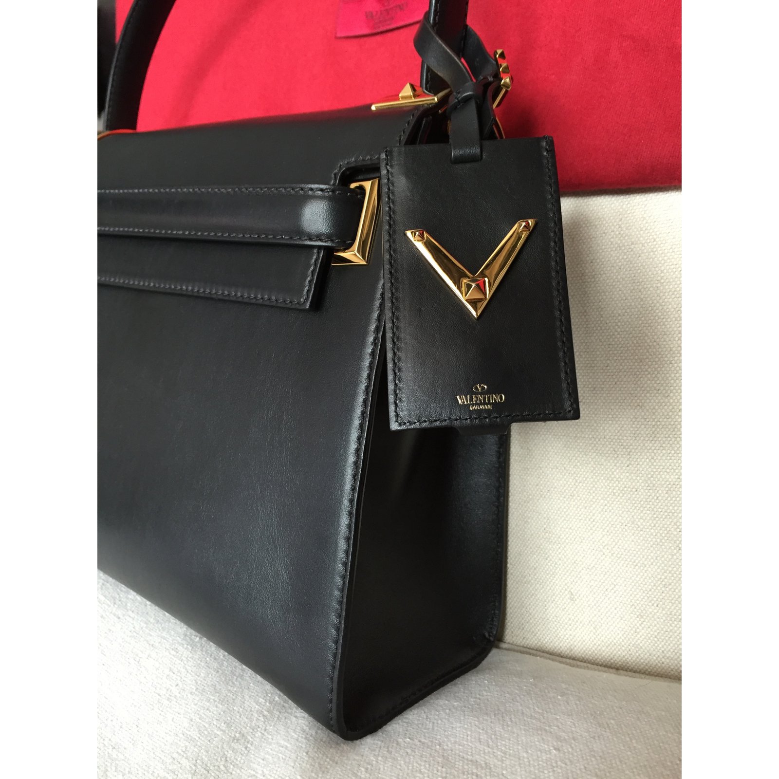 Valentino VRING Black Leather ref.242376 - Joli Closet