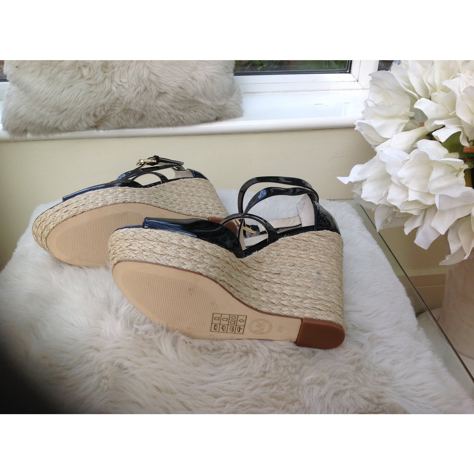 Michael Kors Wedges Sandals Black Patent leather ref.20464 - Joli Closet