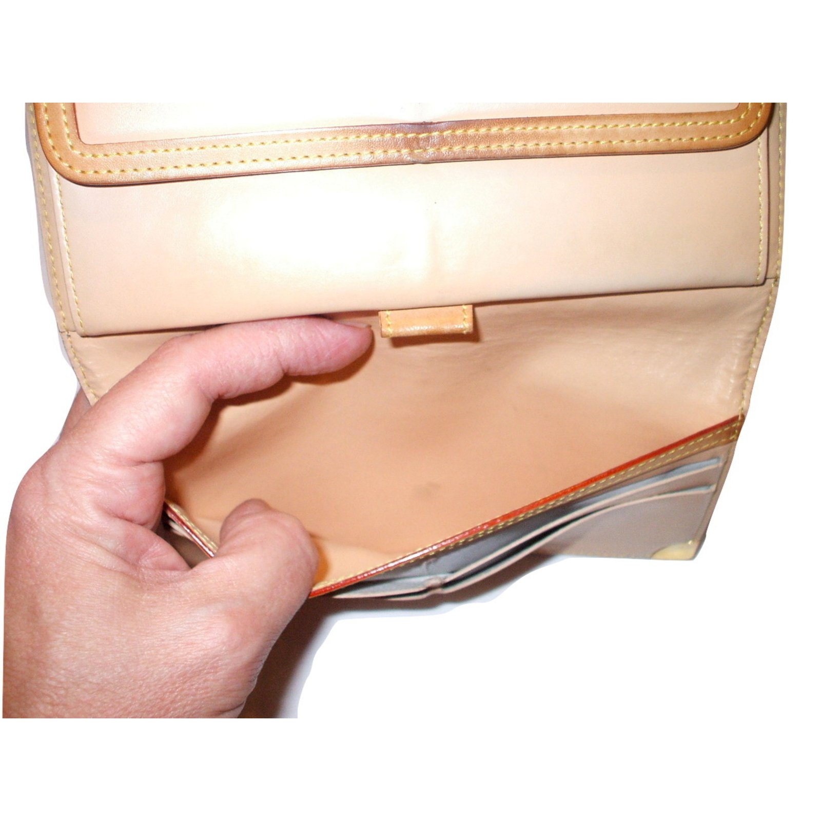 Louis Vuitton Takashi Murakami Khaki Leather ref.205649 - Joli Closet