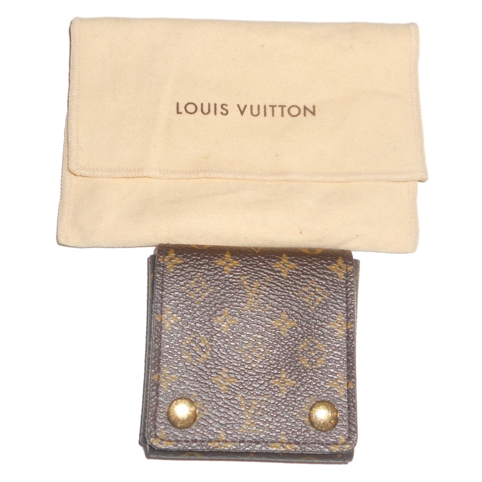 Louis Vuitton jewelry pouch Brown Leather ref.24813 - Joli Closet