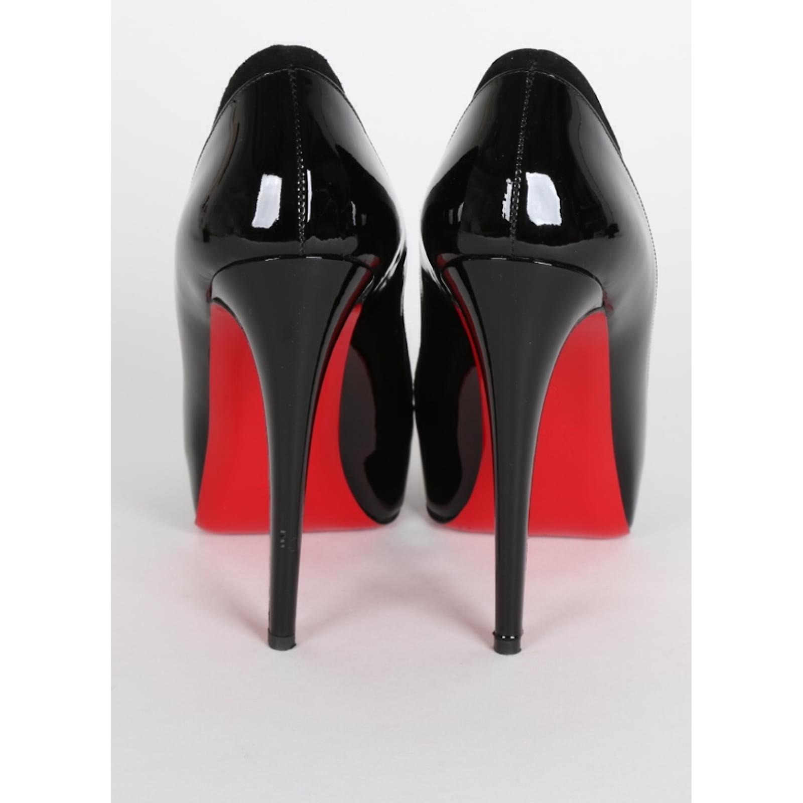 vermillon kickers