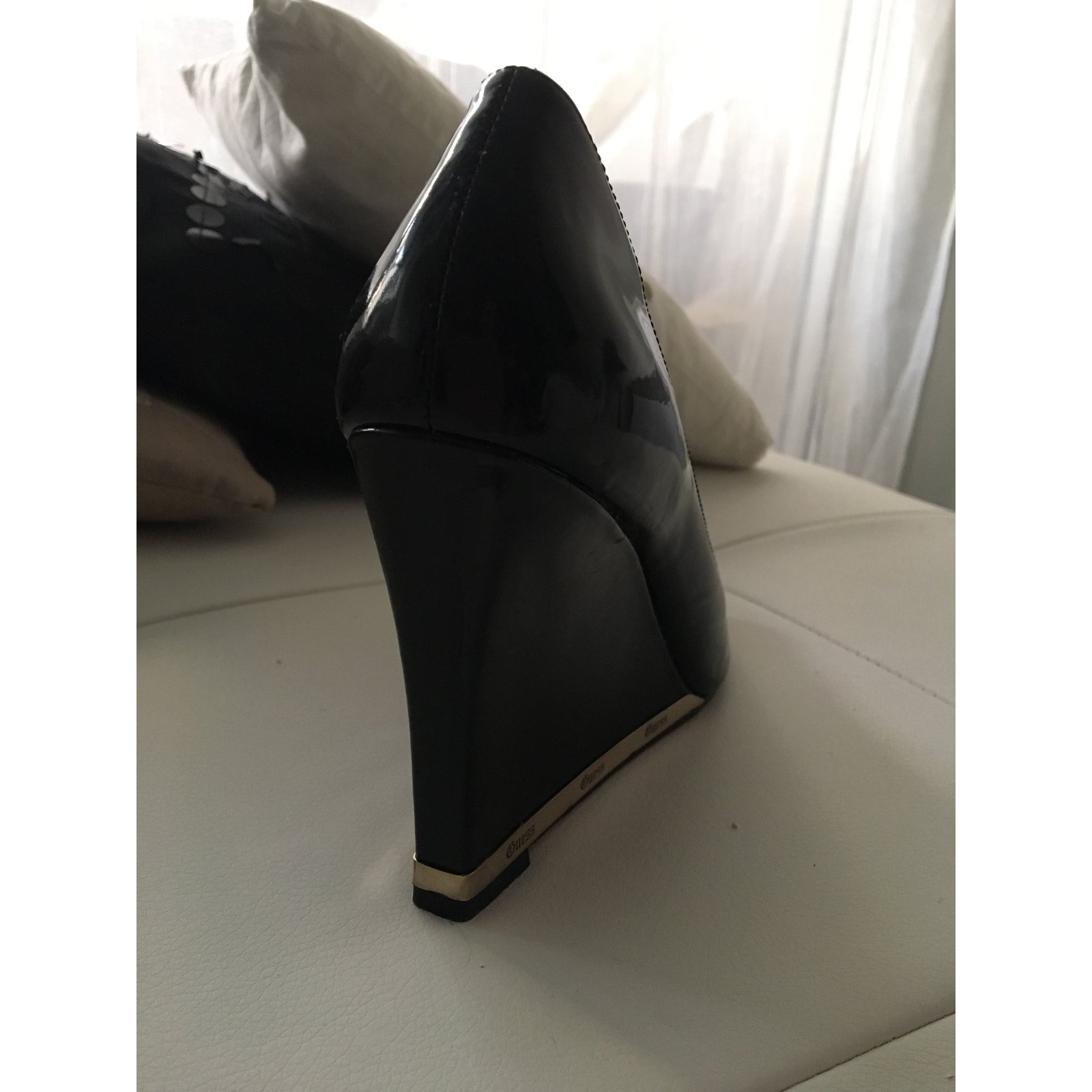 Guess Heels Black Patent leather ref.25719 - Joli Closet
