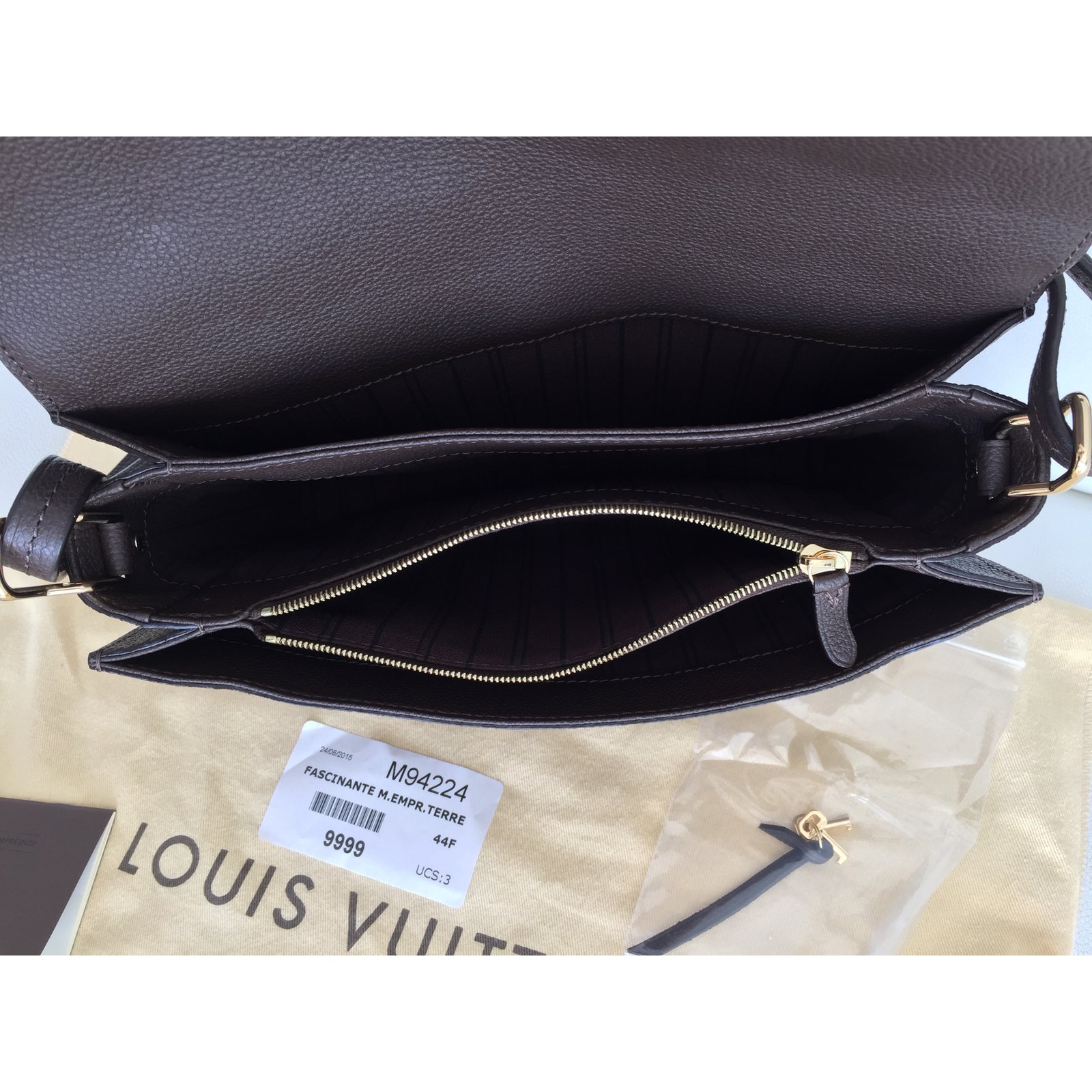 Louis Vuitton Fascinante empreinte cuir terre Brown Leather ref.27131 -  Joli Closet