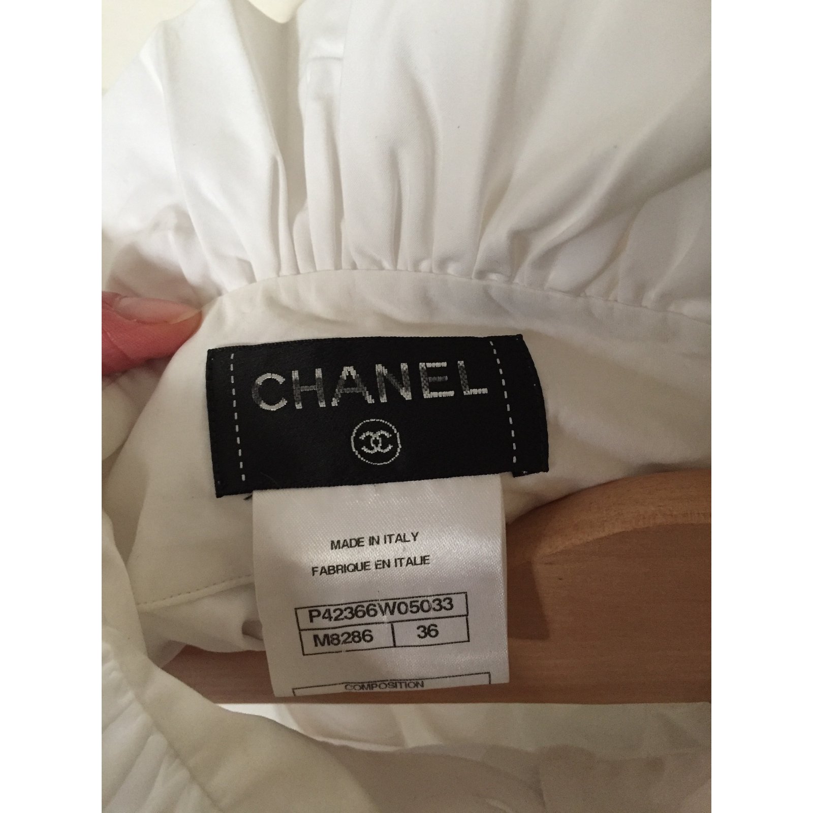 T-shirt Chanel White size M International in Cotton - 27839283