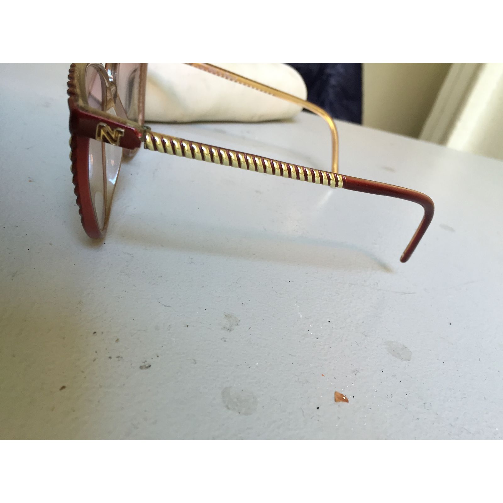 Lunettes De Soleil Vintage Nina Ricci NR 2126 - Monture Dorée - Occasion En Excellent état