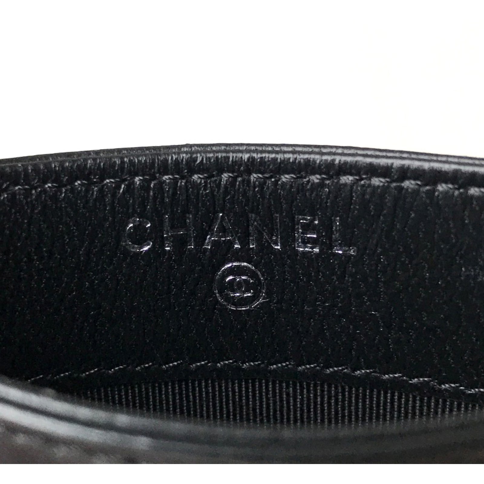 Chanel SO BLACK card holder Leather ref.28082 - Joli Closet