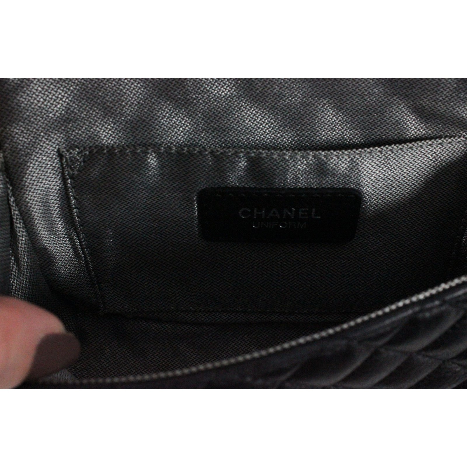 Mademoiselle Belt pouch CHANEL Uniform Black Leather ref.136621 - Joli  Closet