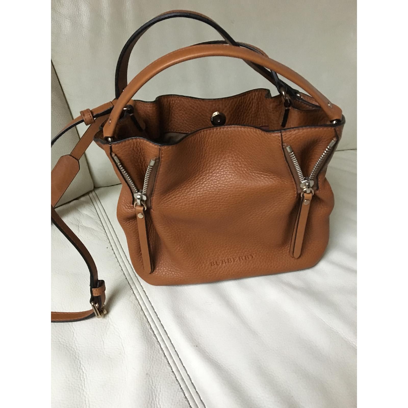 Burberry Maidstone Caramel Leather  - Joli Closet