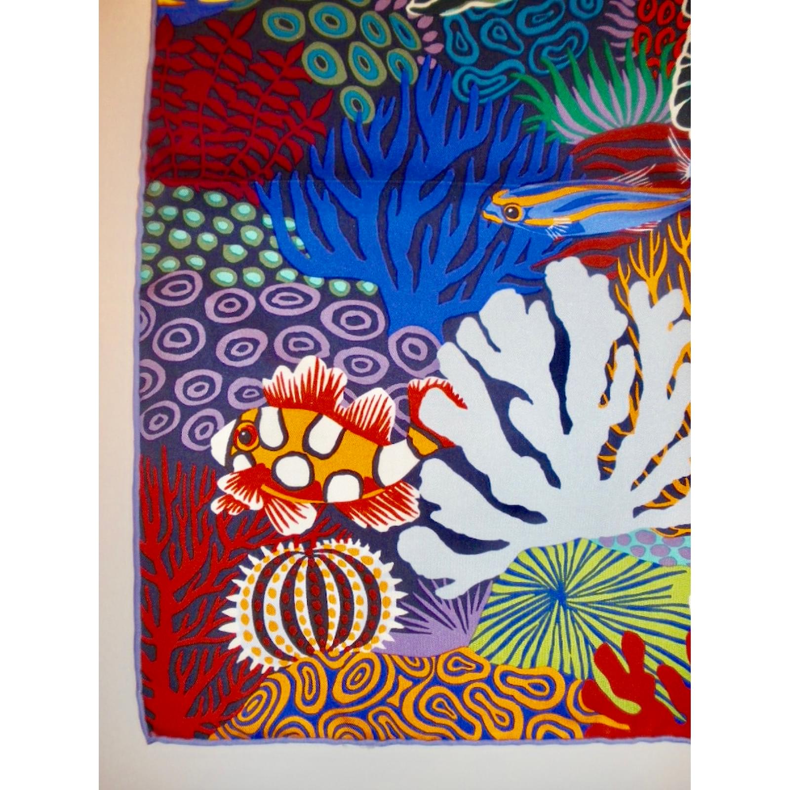 Hermès UNDER the WAVES Multiple colors Silk ref.33523 - Joli