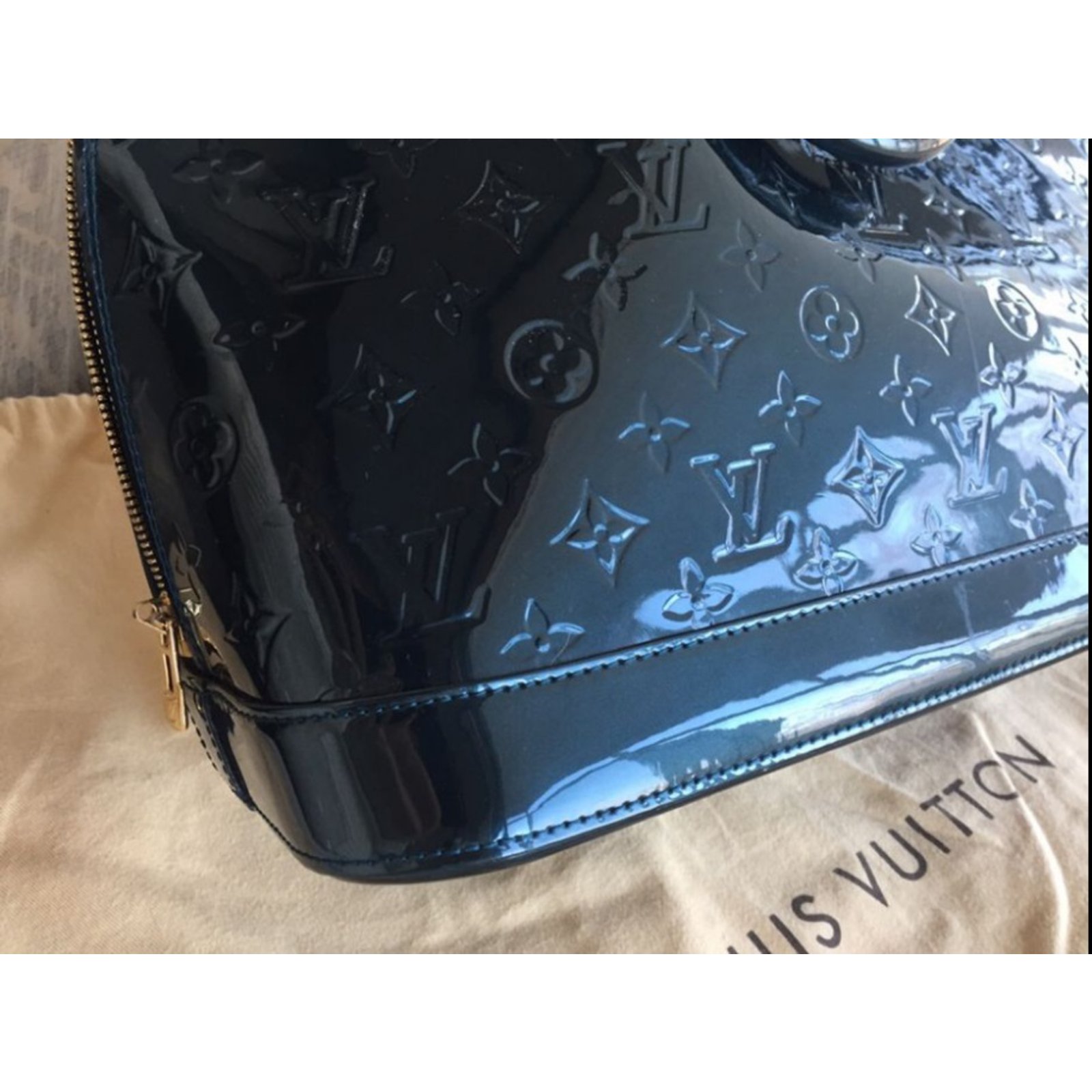 Louis Vuitton Bleu Nuit Monogram Vernis Leather Alma PM Bag Louis Vuitton