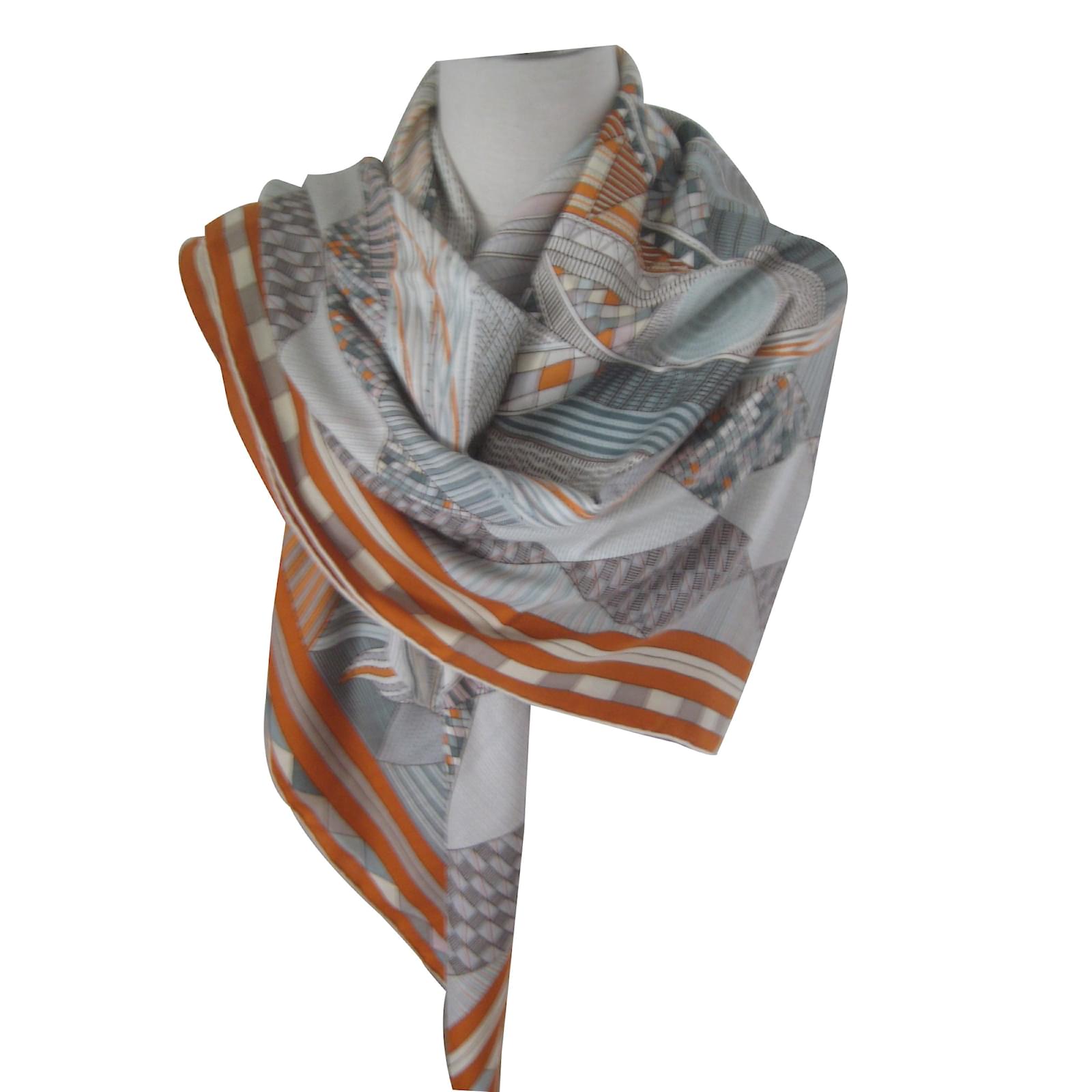 Hermès Silk scarf Grey Cashmere ref.35510 Joli Closet