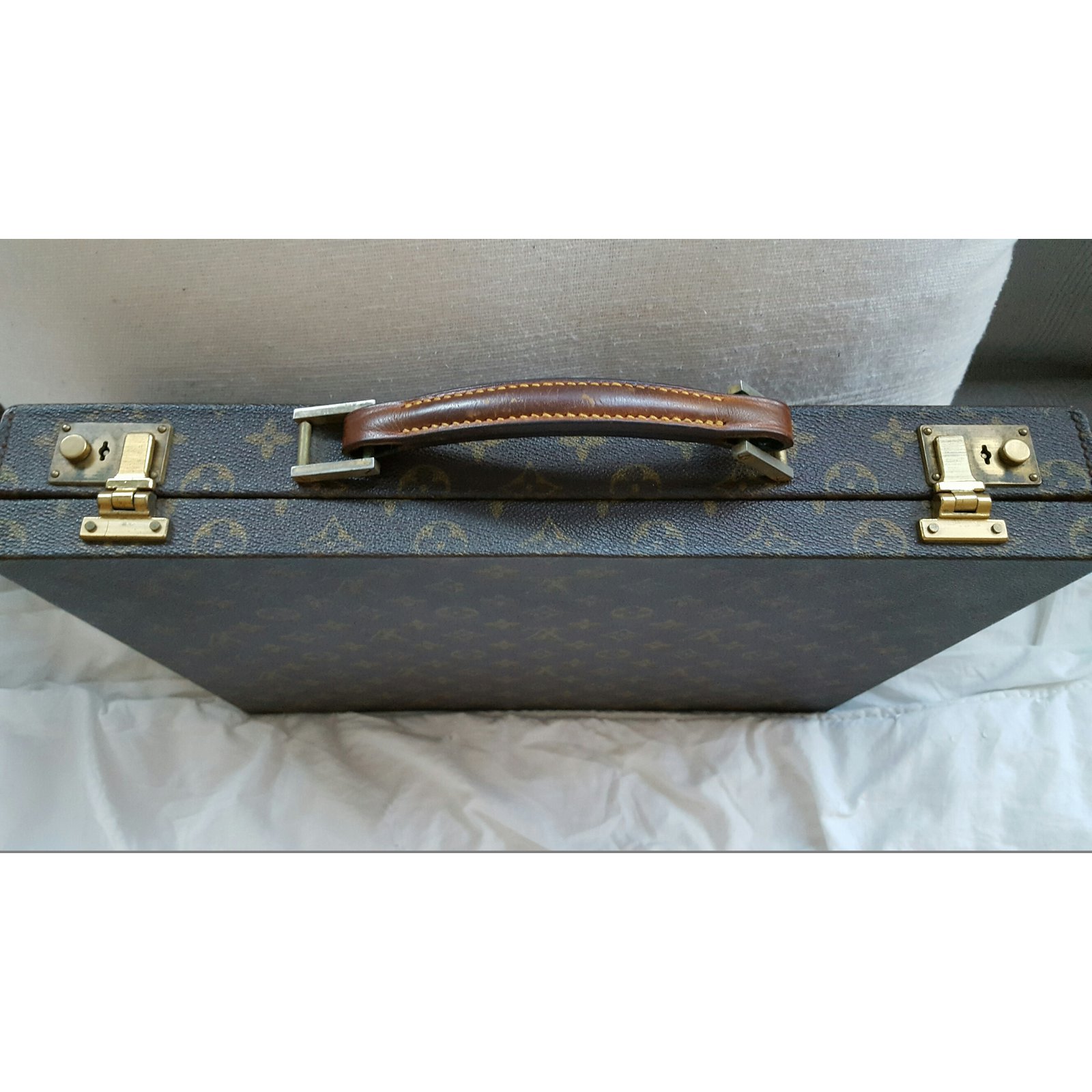 Louis Vuitton Bags Briefcases Brown Leather ref.31255 - Joli Closet