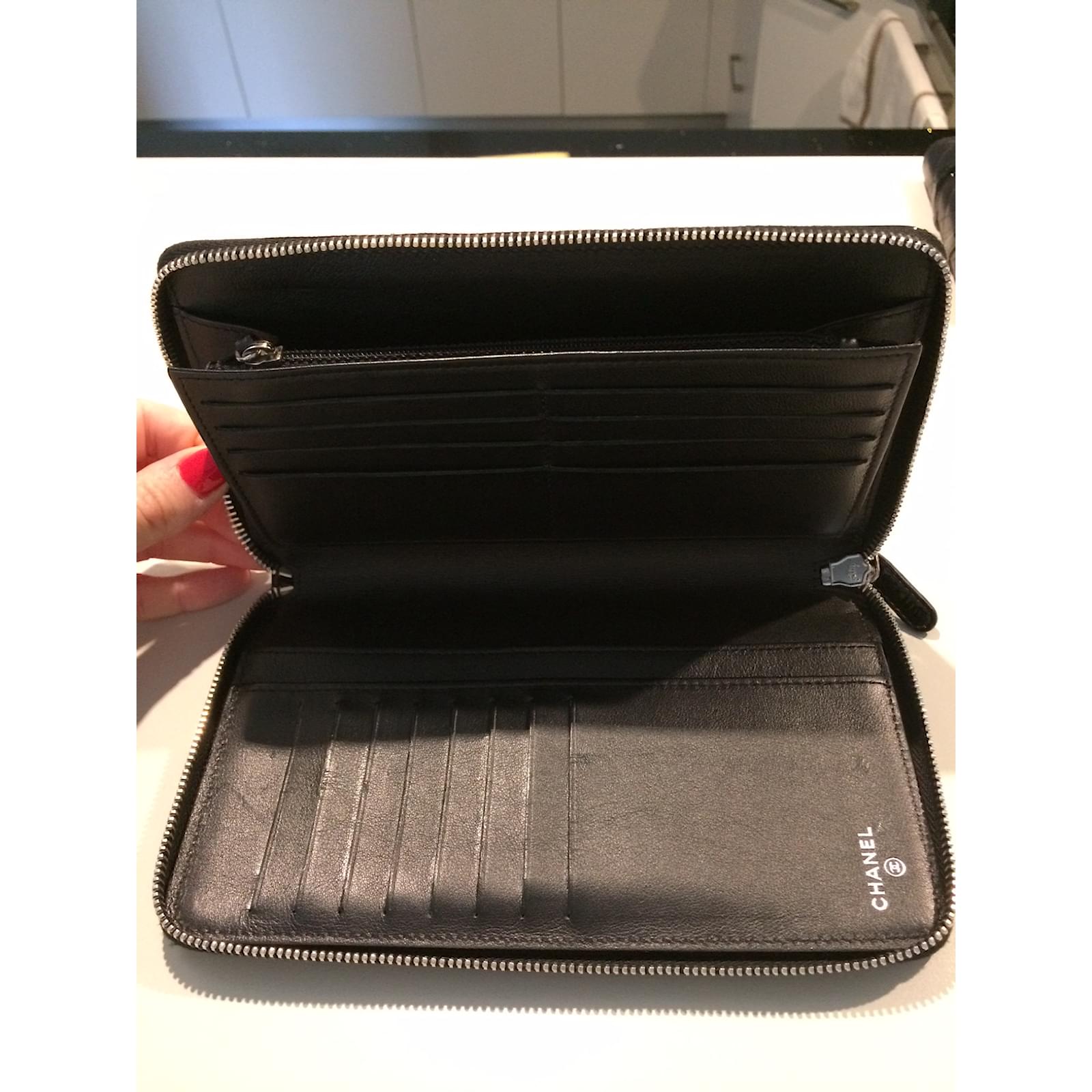 PORTEFEUILLE / COMPAGNON CHANEL (Timeless) Cuir vernis Noir ref.36867 - Joli Closet