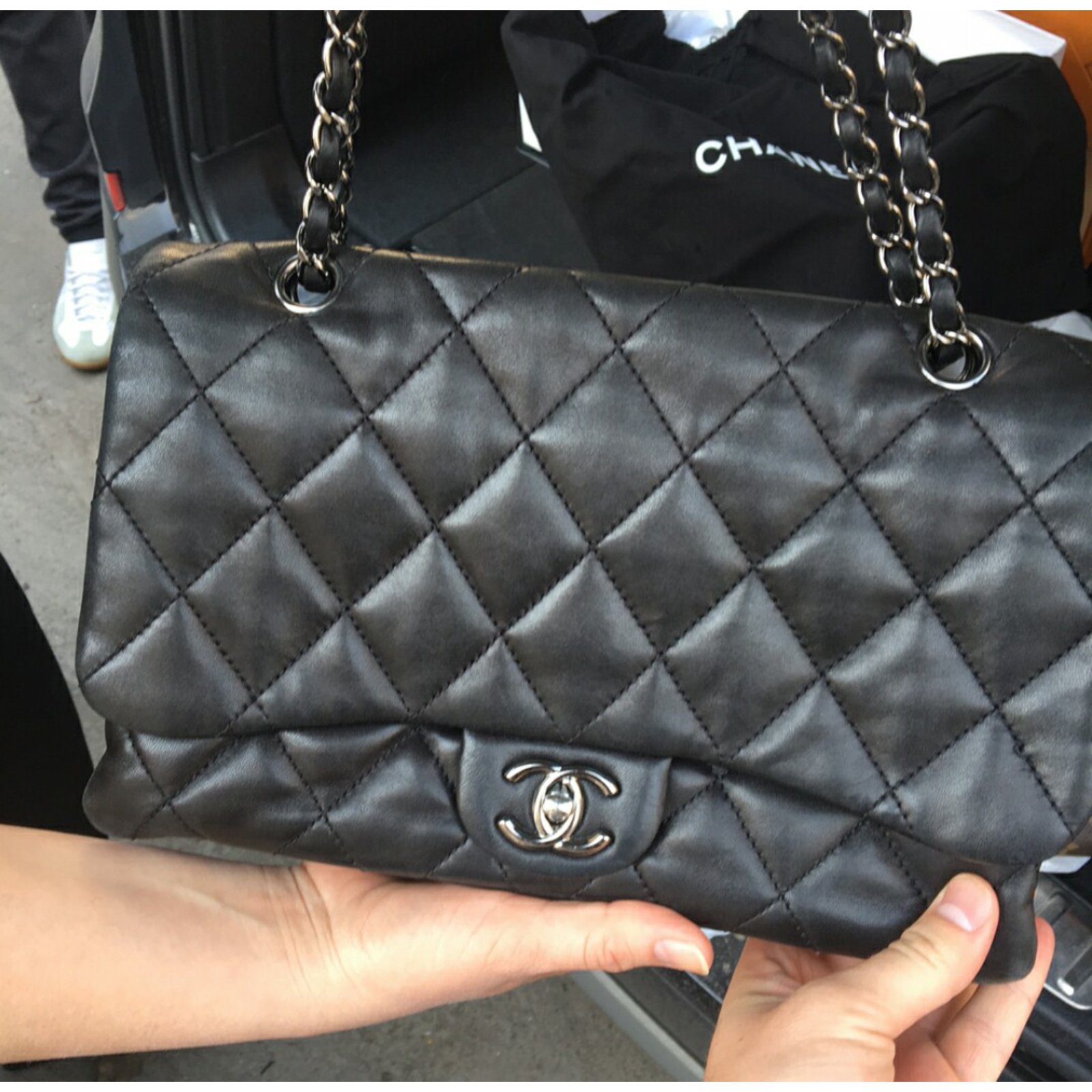 Chanel Accordion 3 flap bag Black Leather ref.37321 - Joli Closet