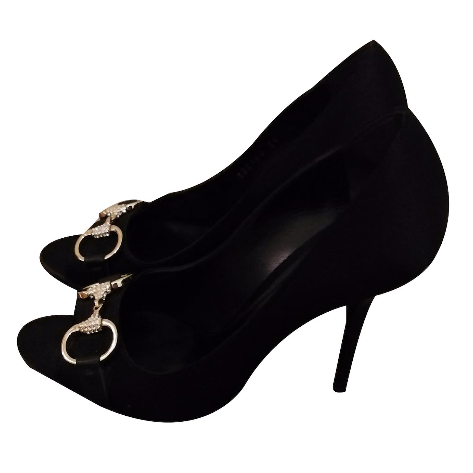 escarpin gucci