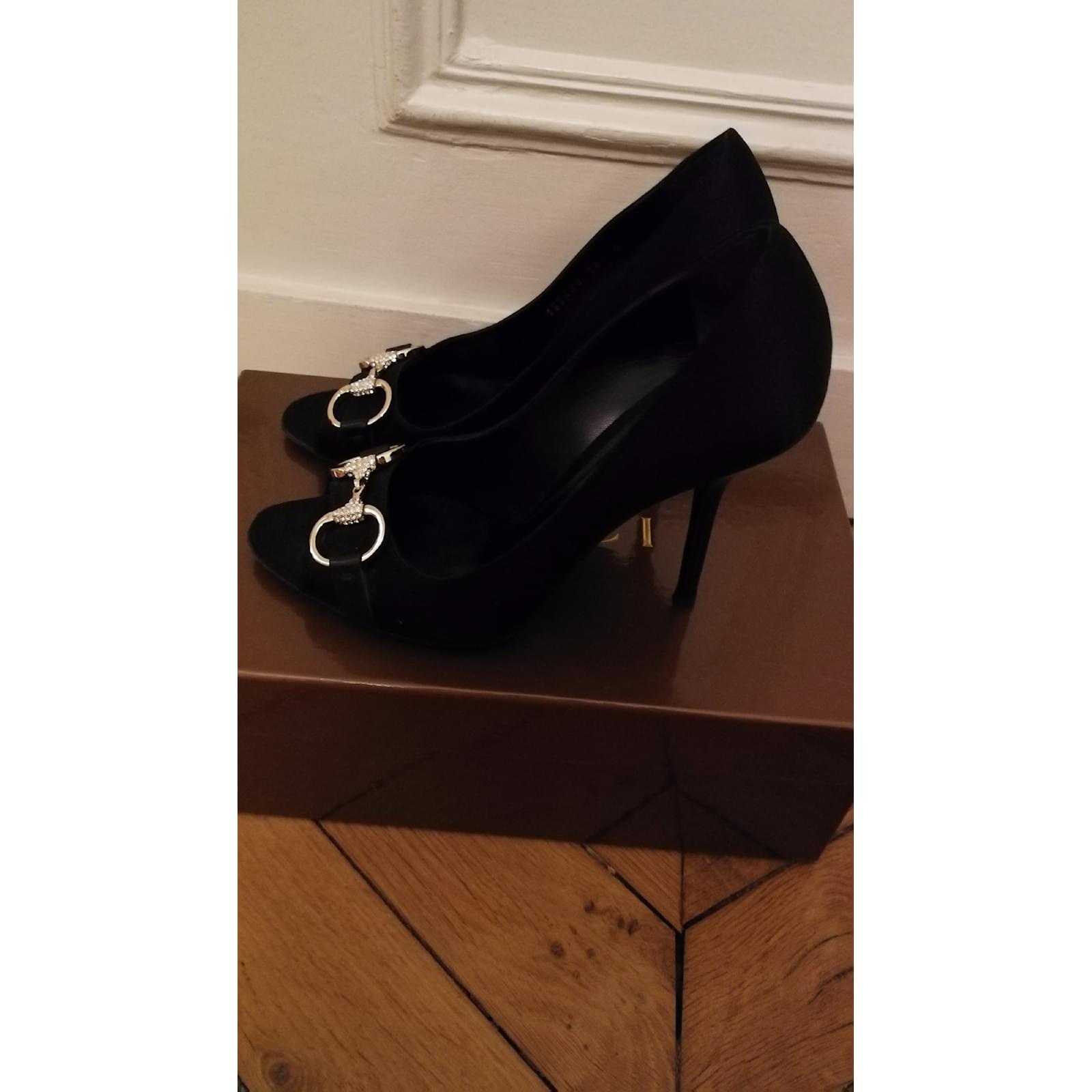 escarpin rouge gucci
