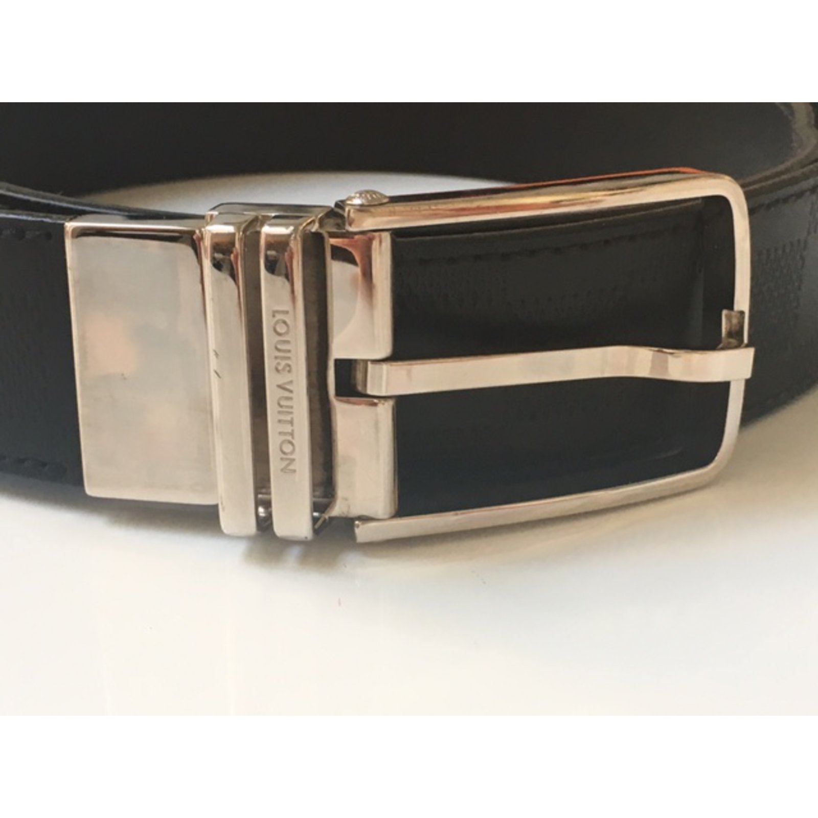 Louis Vuitton Damier belt Black Leather ref.38347 - Joli Closet