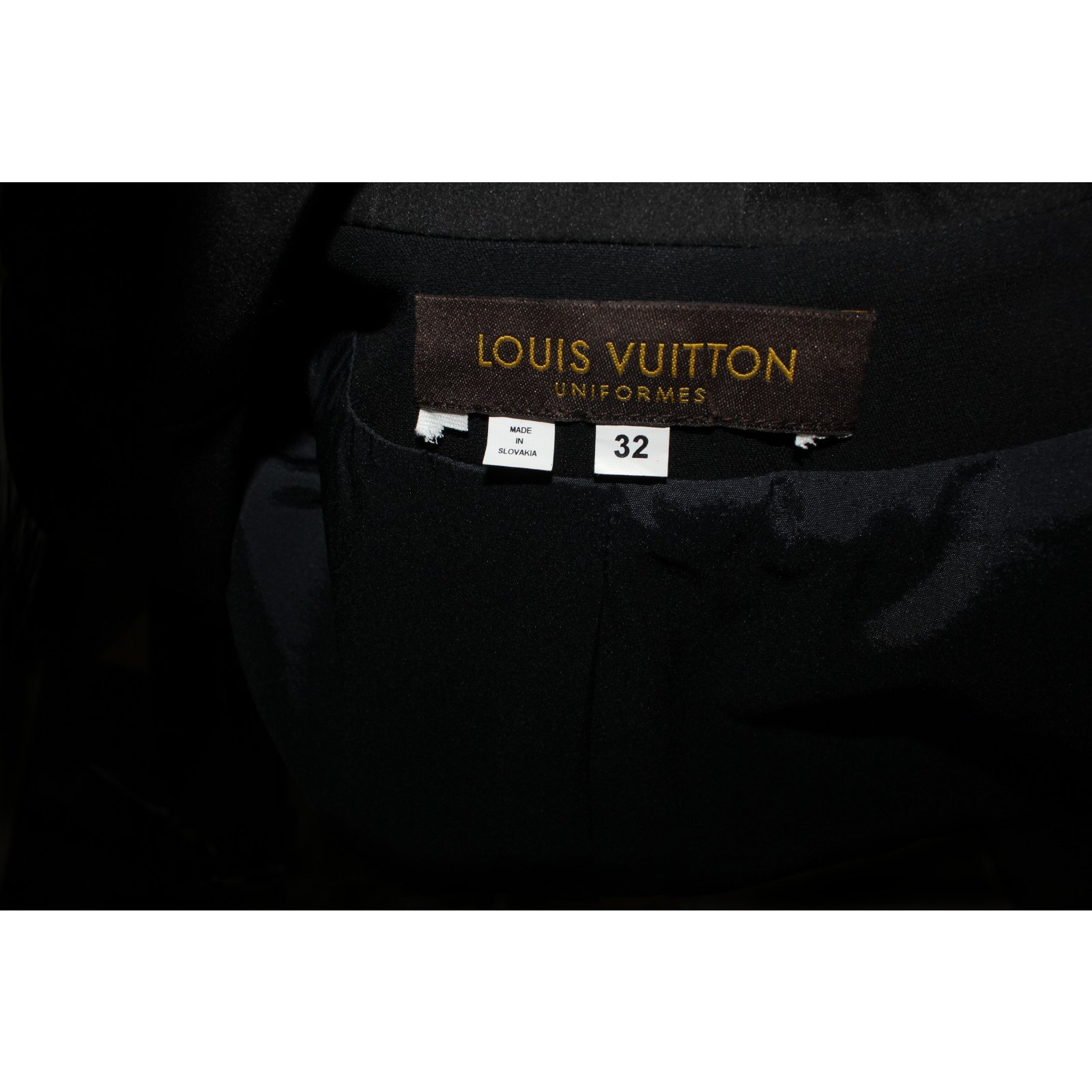 Louis Vuitton Uniformes Black Button Blazer Jacket Size 32 Made in Slovakia  