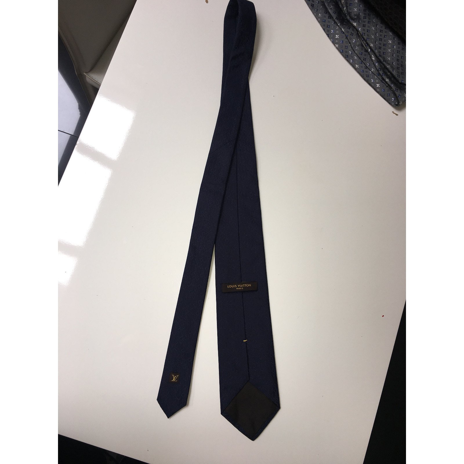 En soie cravate Louis Vuitton Bleu en Soie - 37566083