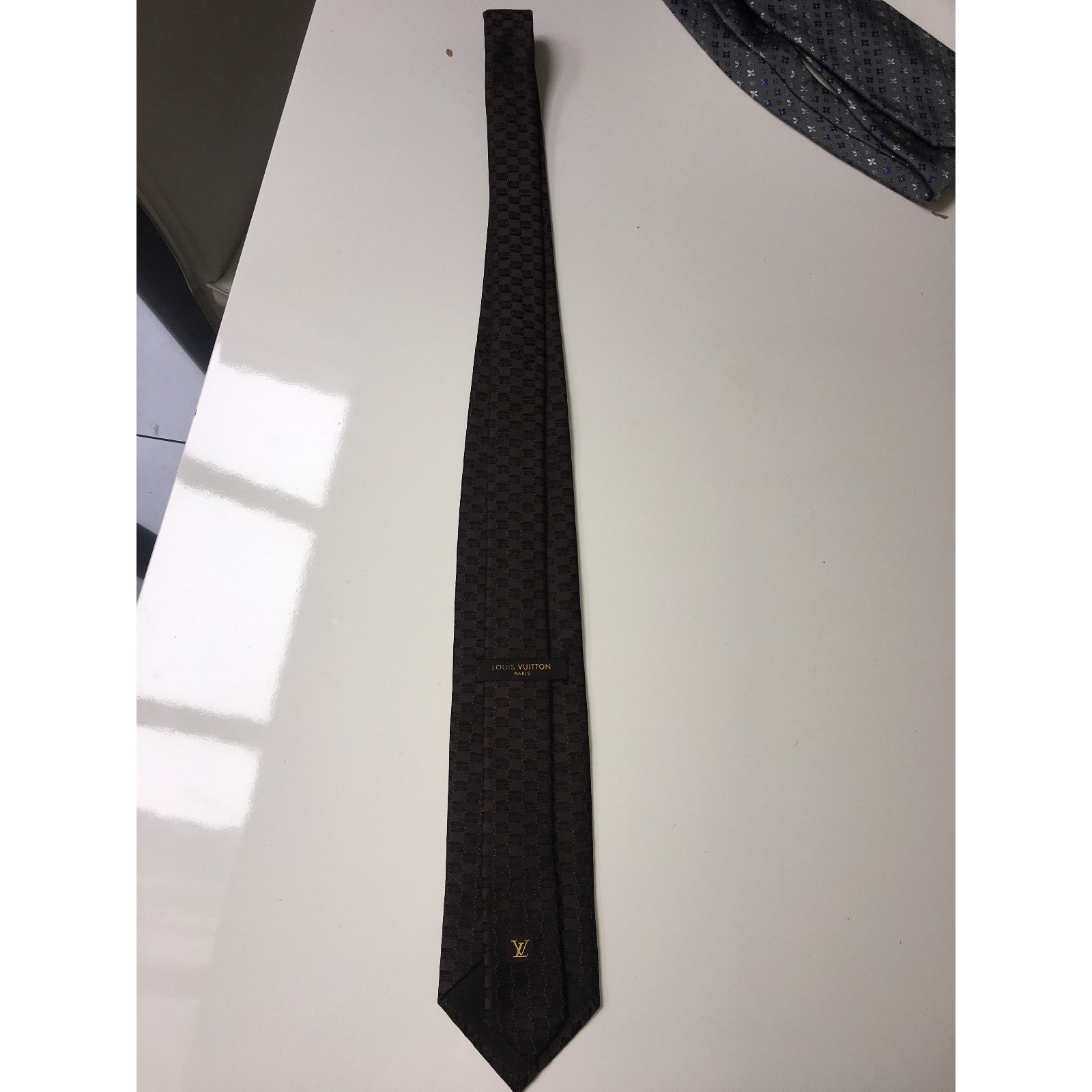Silk tie Louis Vuitton Brown in Silk - 27961811