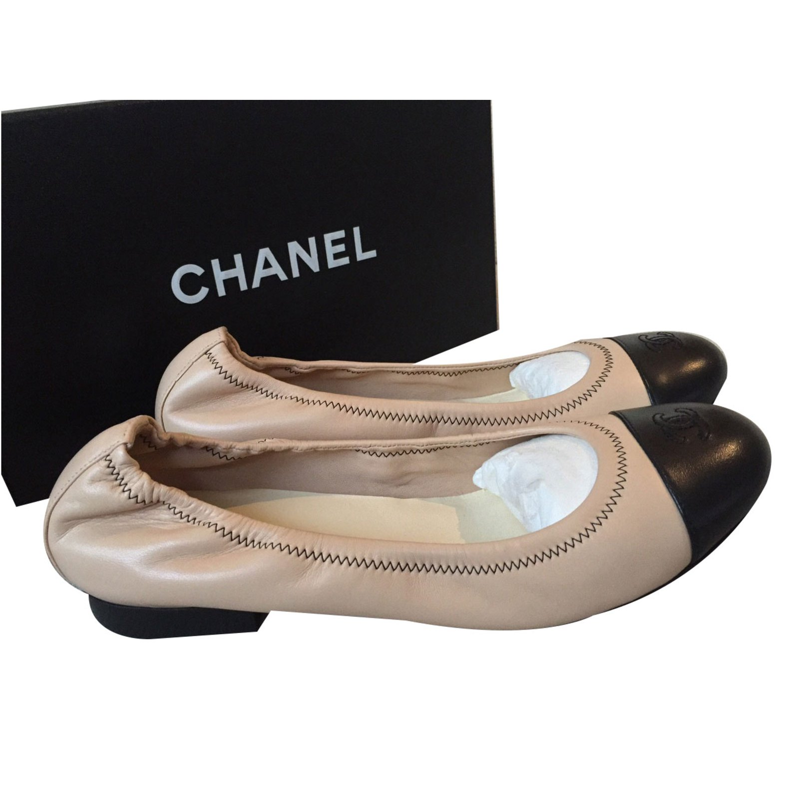 Leather ballet flats Chanel Black size 39.5 EU in Leather - 10875304