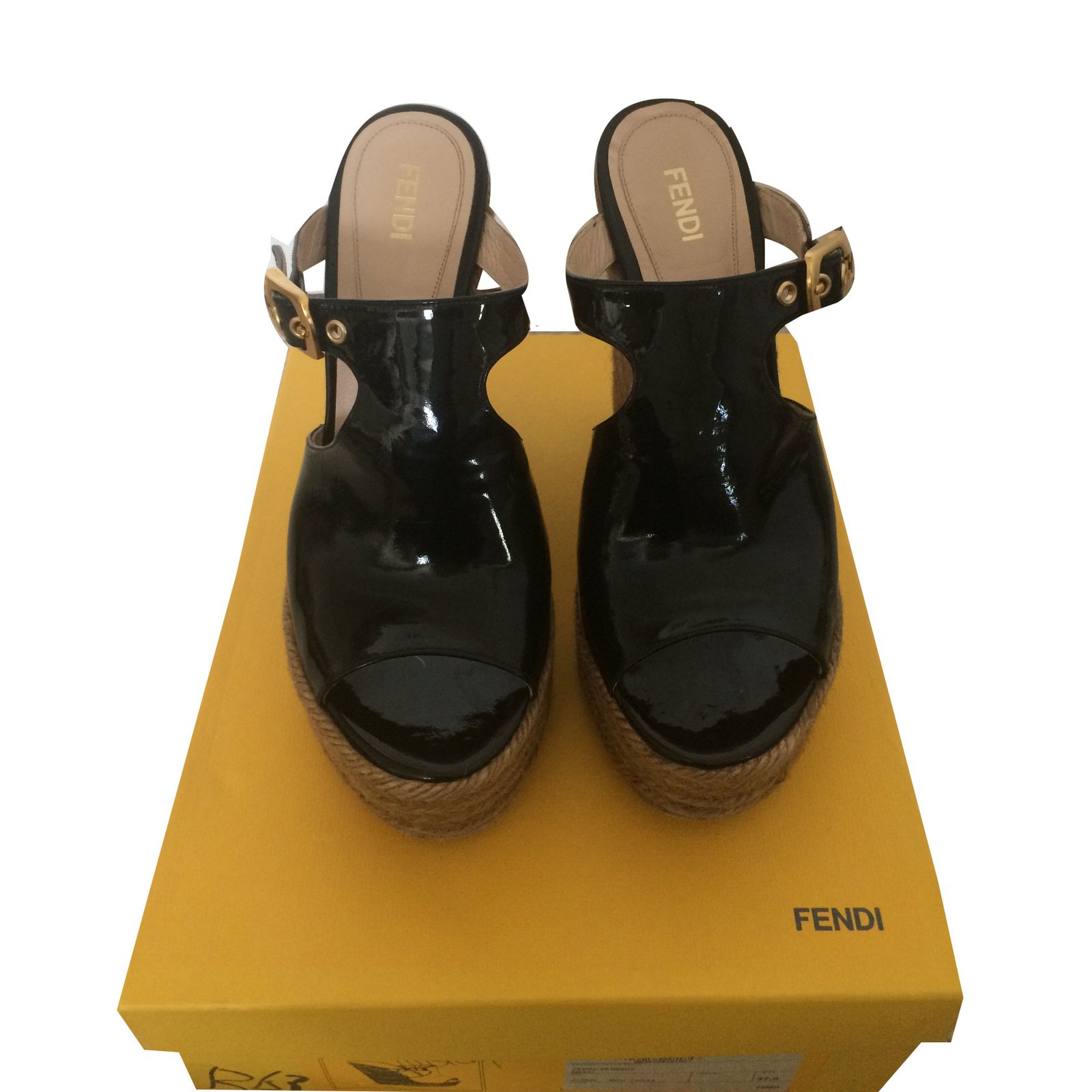 Fendi Wedges Black Patent leather ref.40605 - Joli Closet