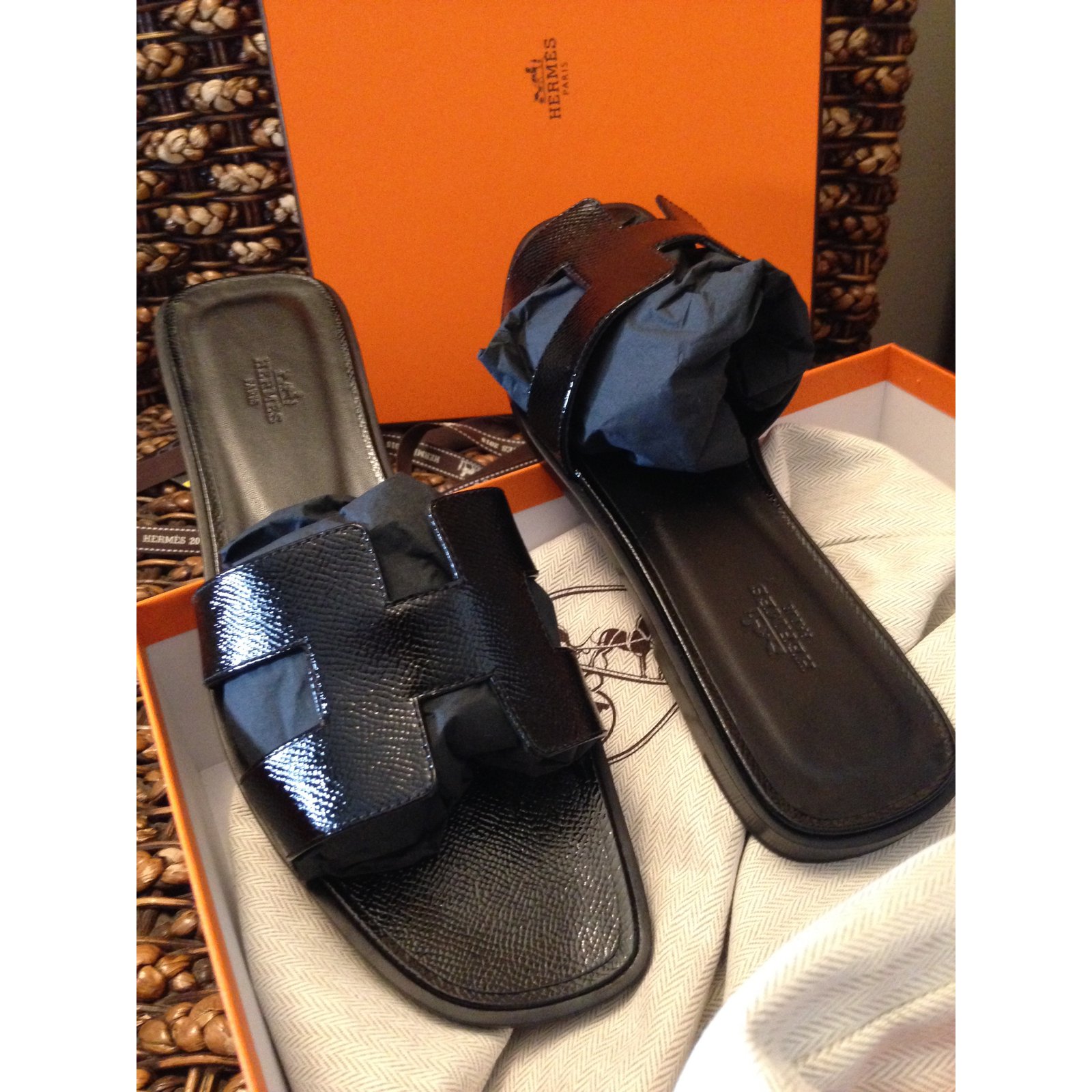 hermes oran sandals black patent