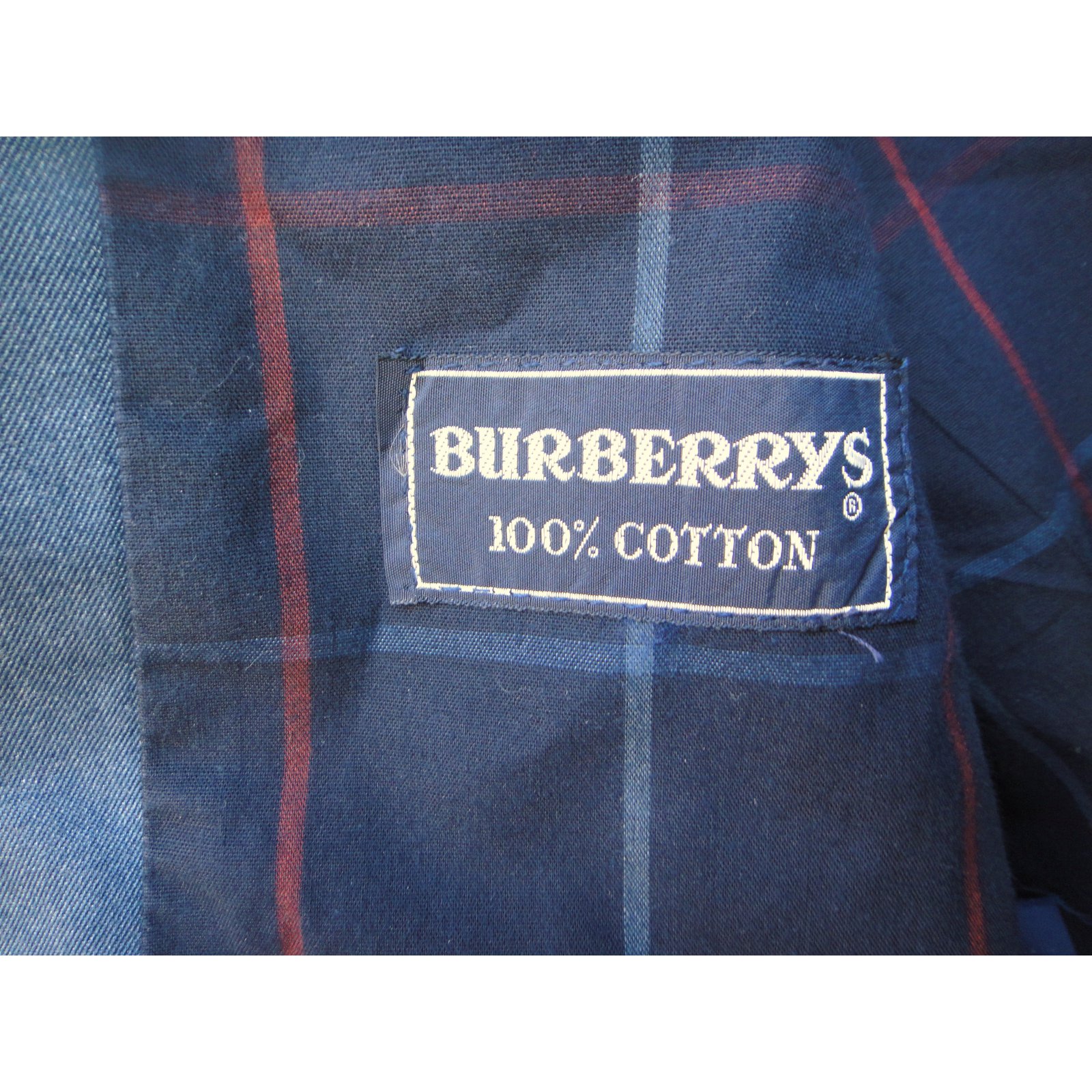 BURBERRY Blue Leather ref.921905 - Joli Closet