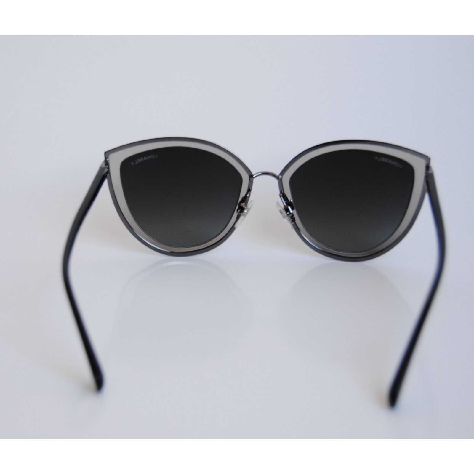 Chanel Summer cat eye sunglasses Silvery Metal ref.41125 - Joli Closet