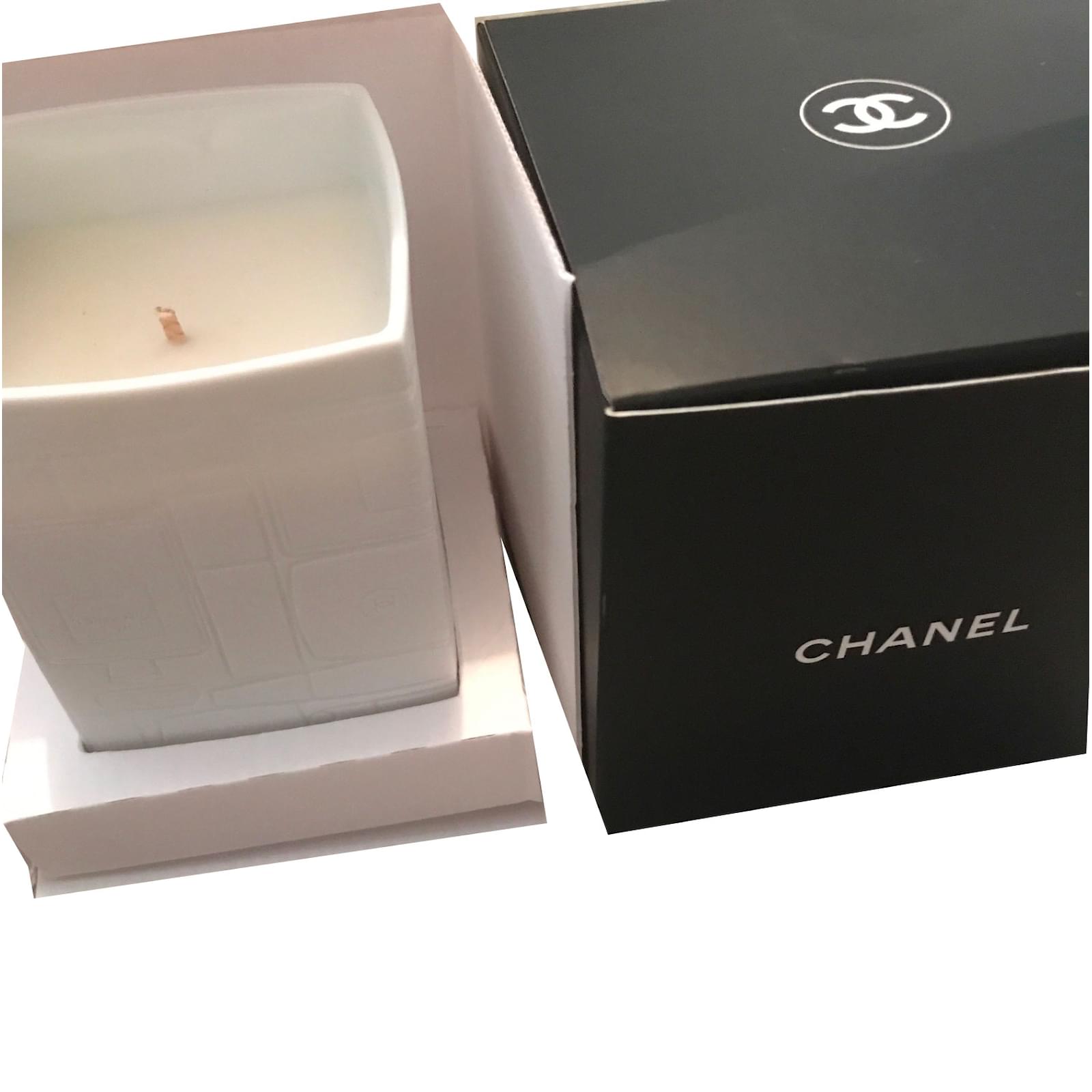 Chanel candle White Ceramic ref.42455 Joli Closet