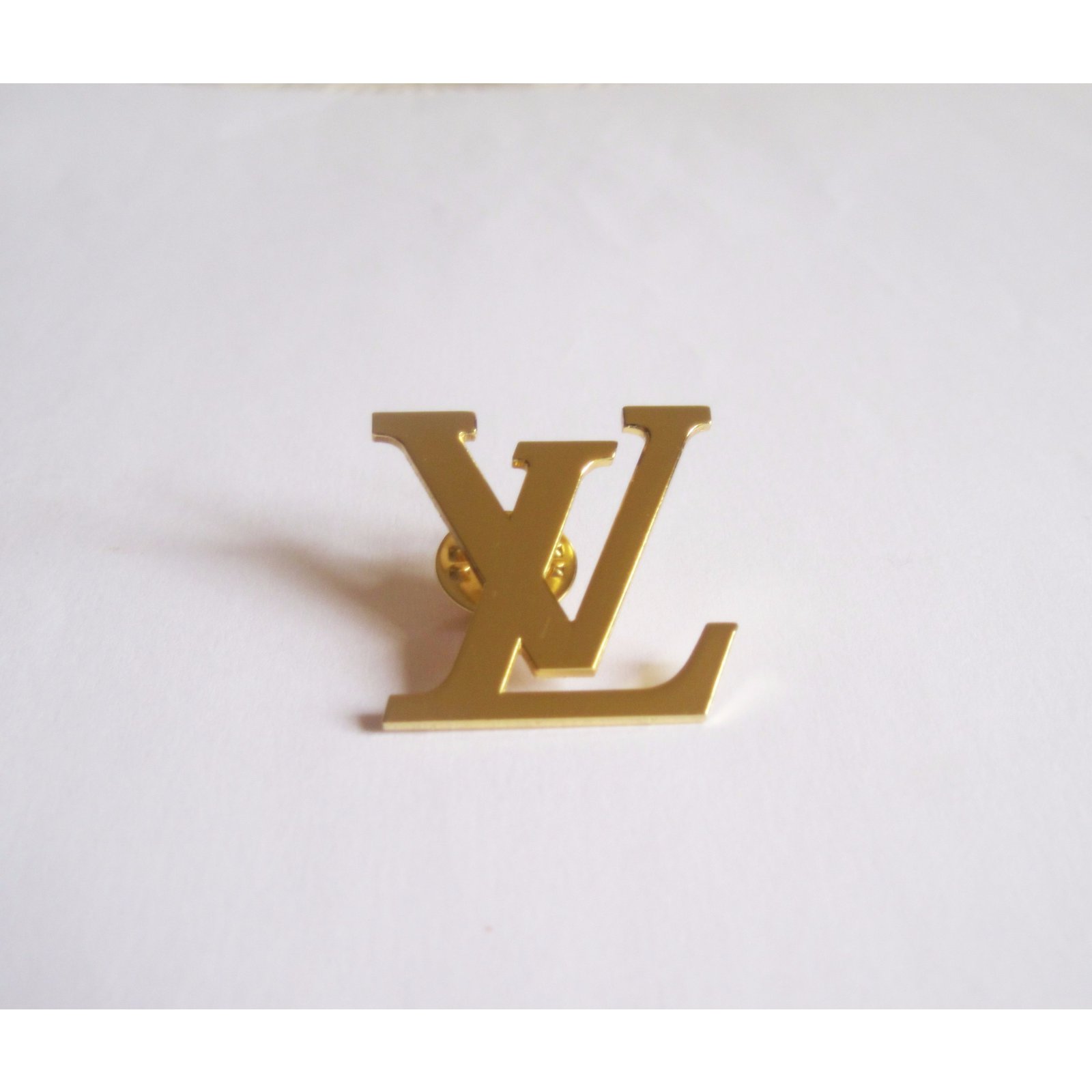 PotencyDiv — Louis Vuitton Brooch Lapel Pin