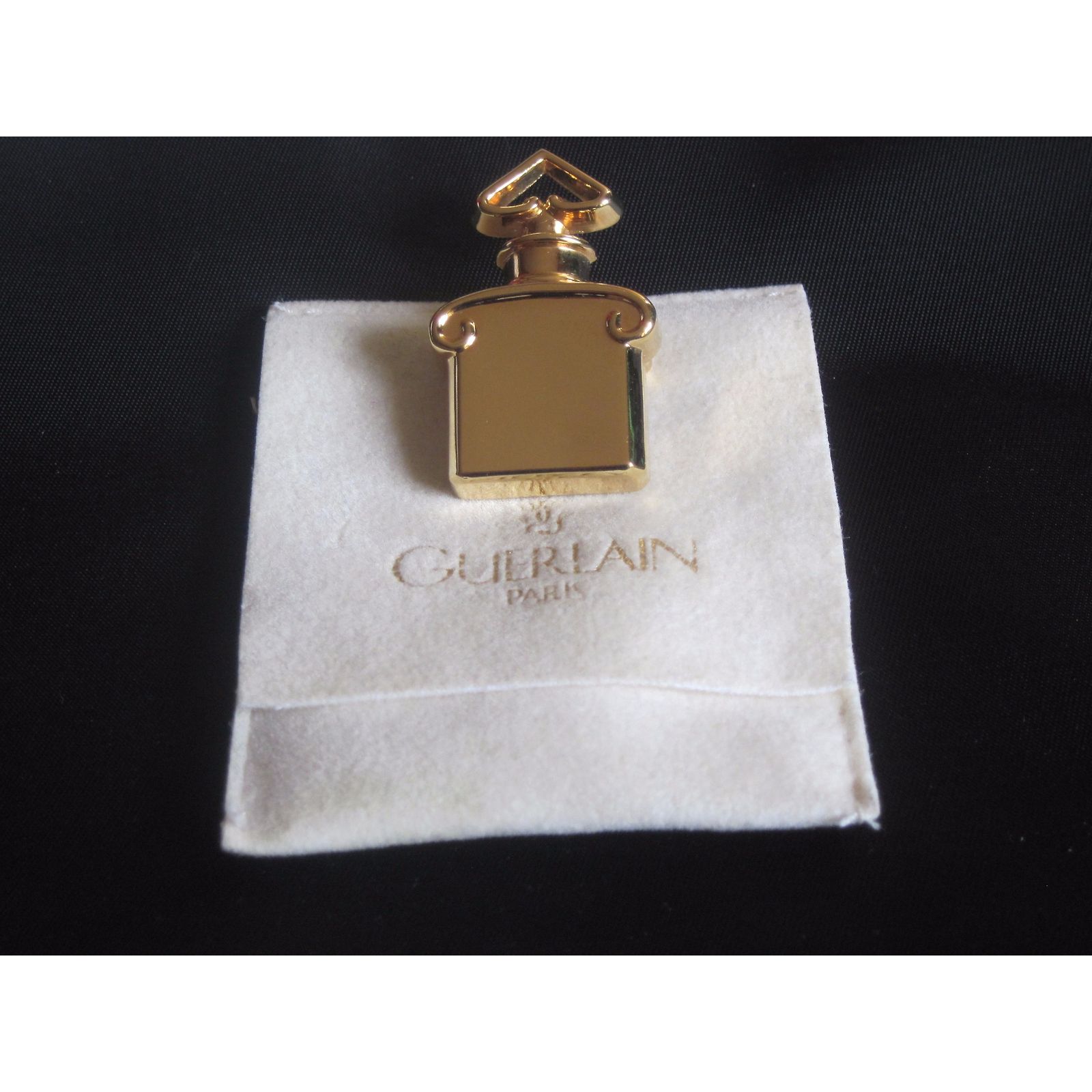 Broche Guerlain En Métal Doré - Bijou Vintage De Marque - Neuf Sans Emballage