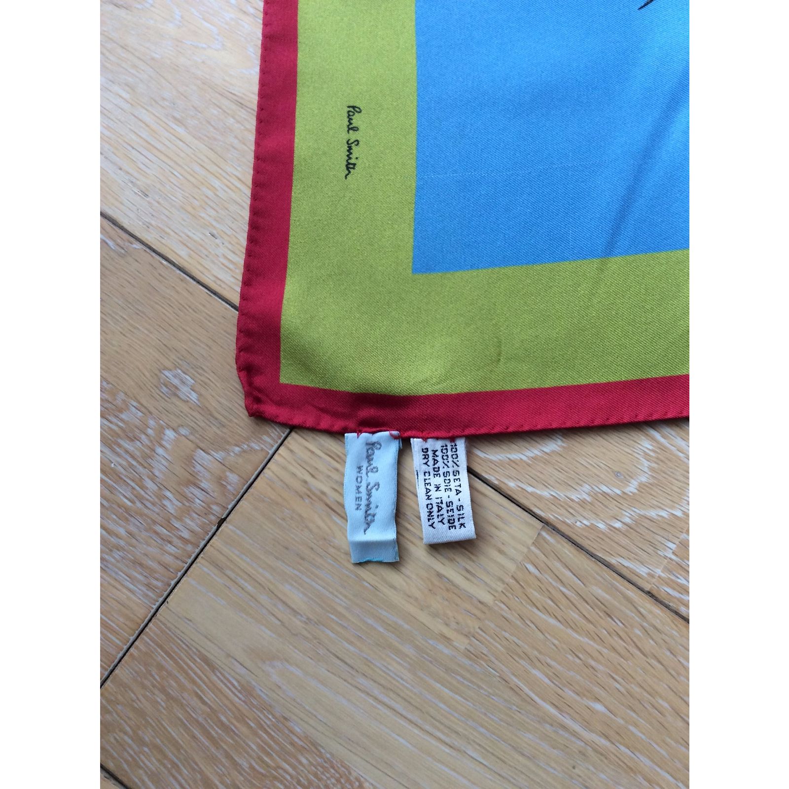 foulard-edelweiss-paul-smith-soie-bleu-ref-43662-joli-closet