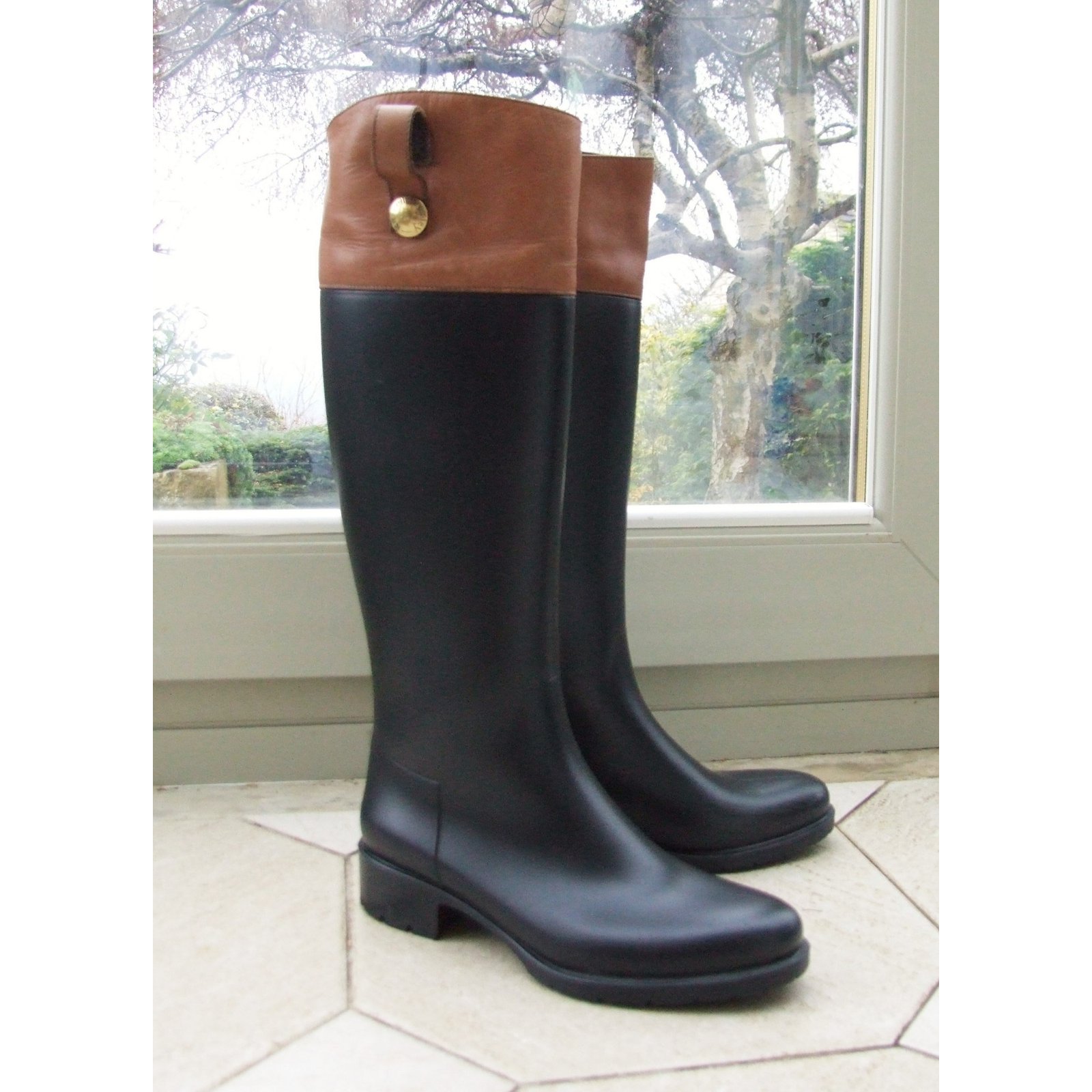 russell & bromley womens boots