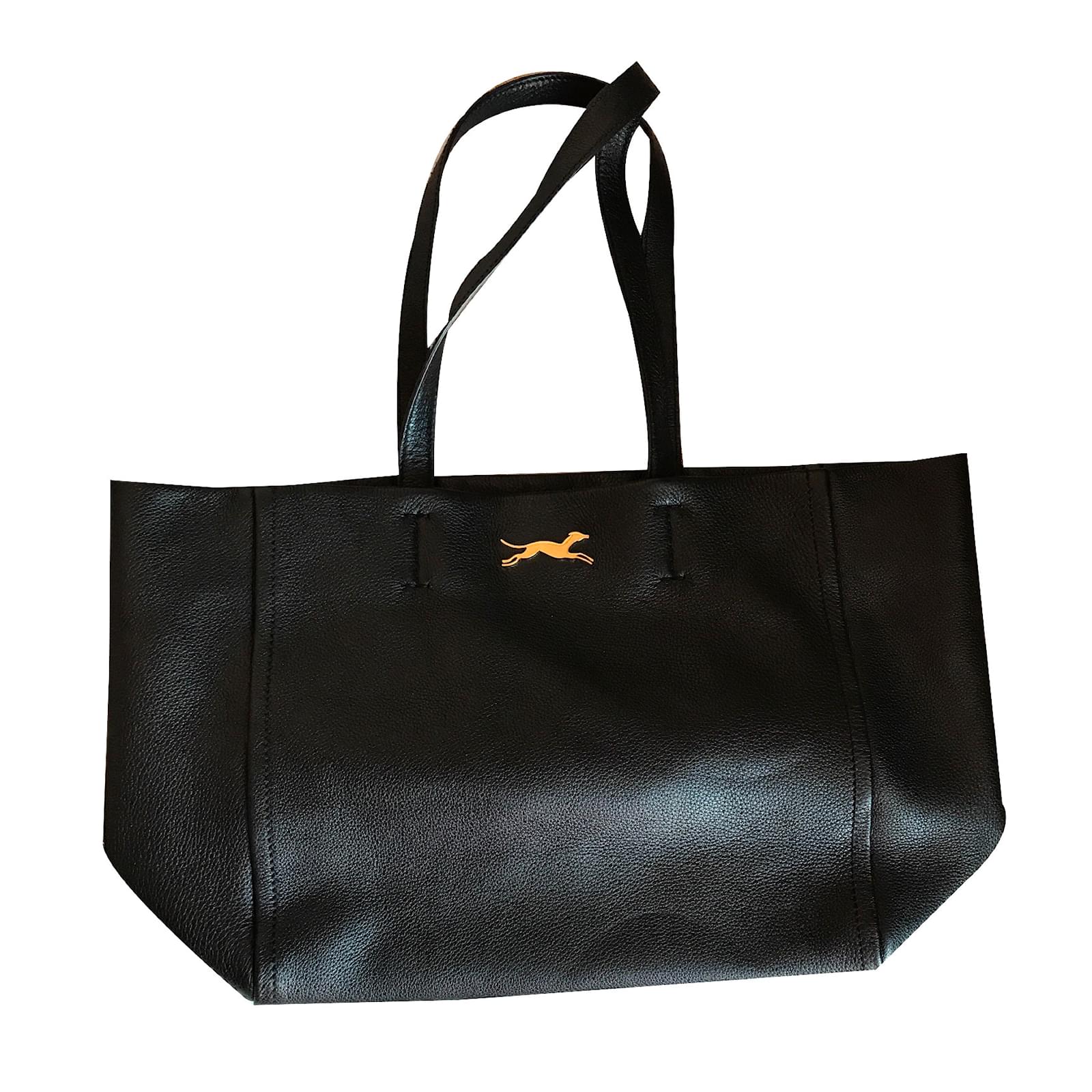 Bimba & Lola Handbag Black Golden Leather ref.44837 Joli Closet