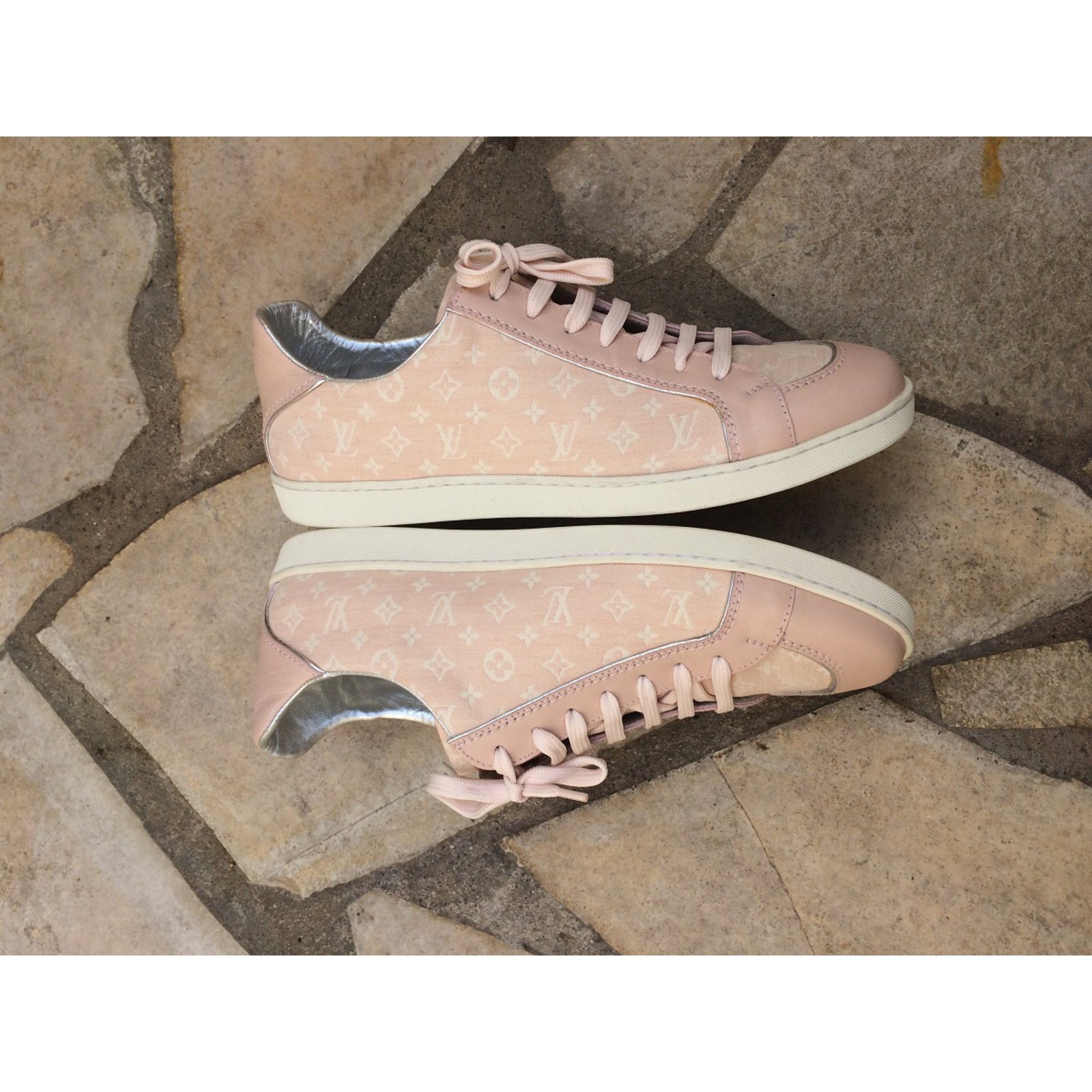 Louis Vuitton Sneakers Pink Cloth ref.46789 - Joli Closet