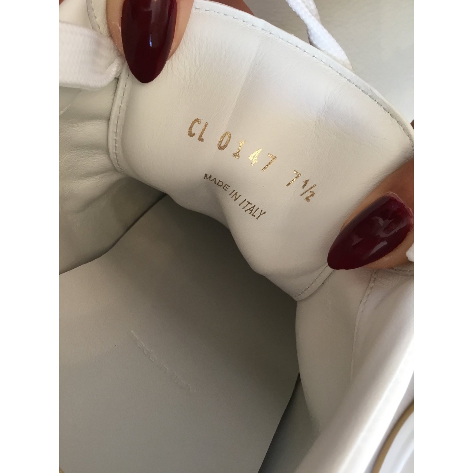 Louis Vuitton Sneakers White Leather ref.316924 - Joli Closet