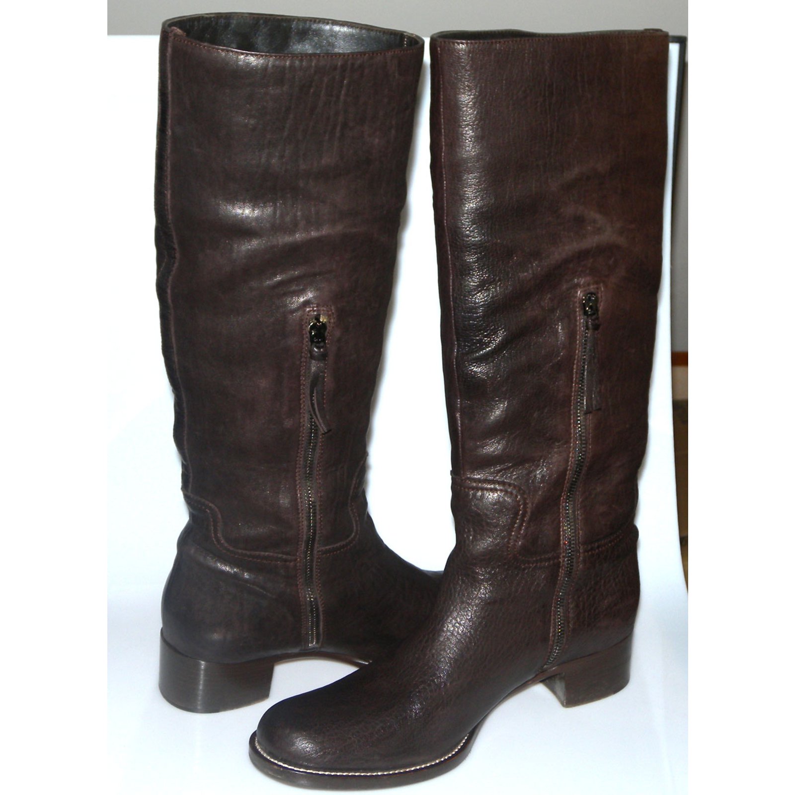 Miu Miu Boots Dark brown Leather ref.48490 - Joli Closet