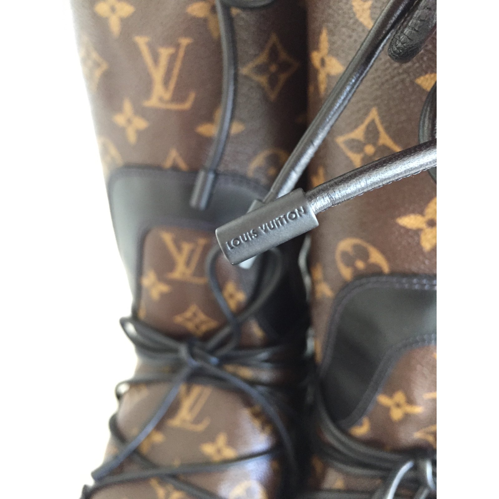 Louis Vuitton Snow day boots Brown Fur ref.48775 - Joli Closet