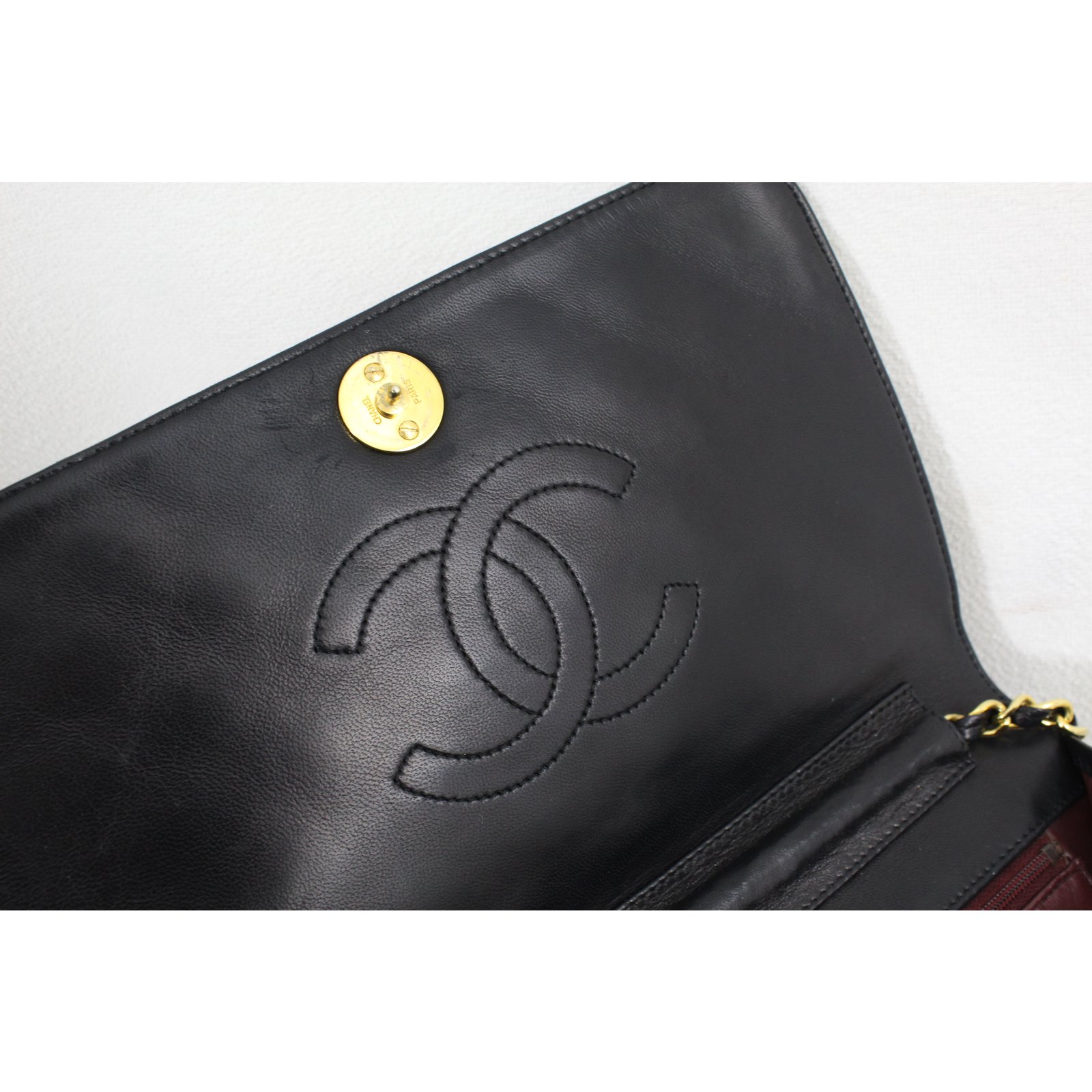 Wallet On Chain Chanel WOC vintage Black Patent leather ref.49144