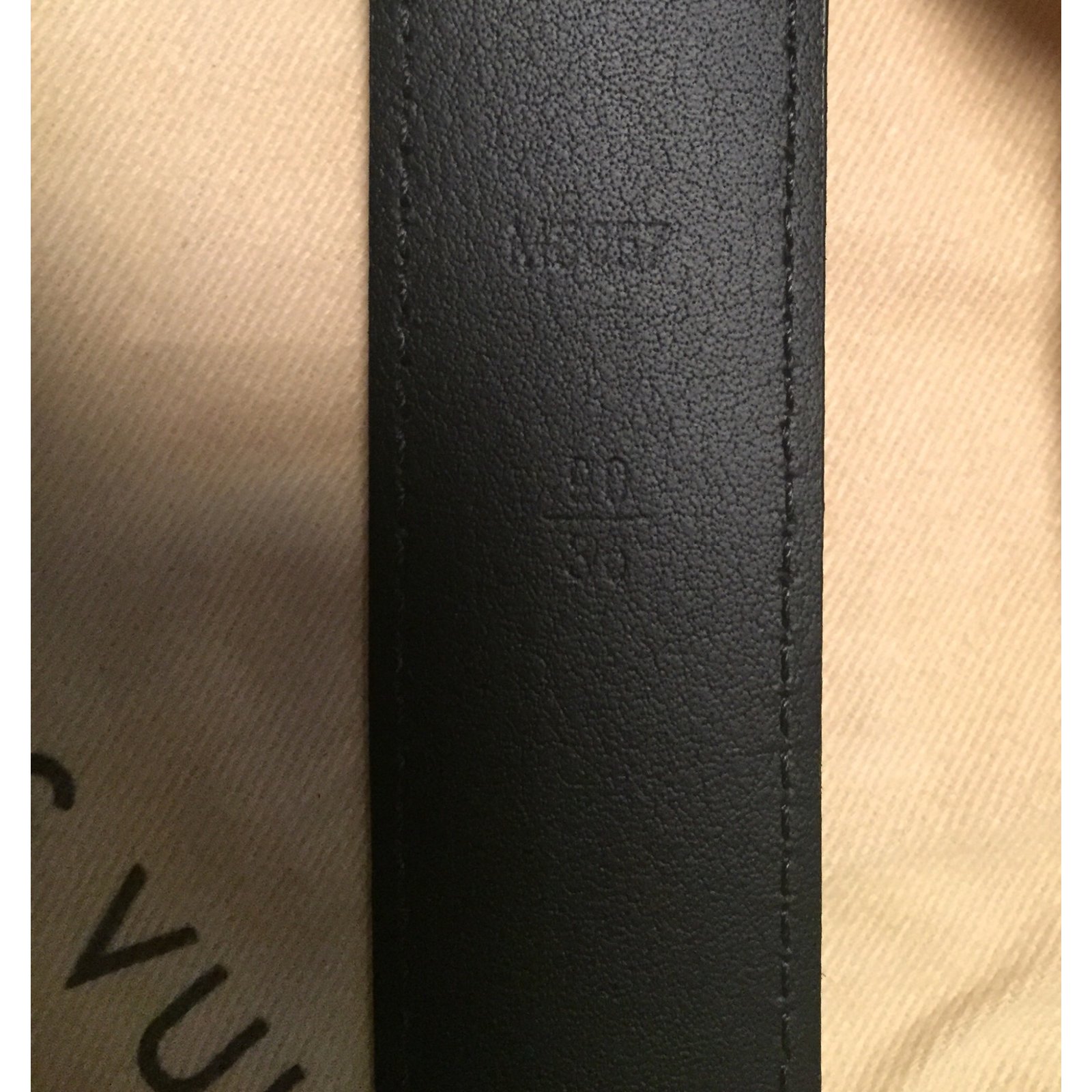 Louis Vuitton Cinturones Negro Dorado Marrón claro Cuero ref