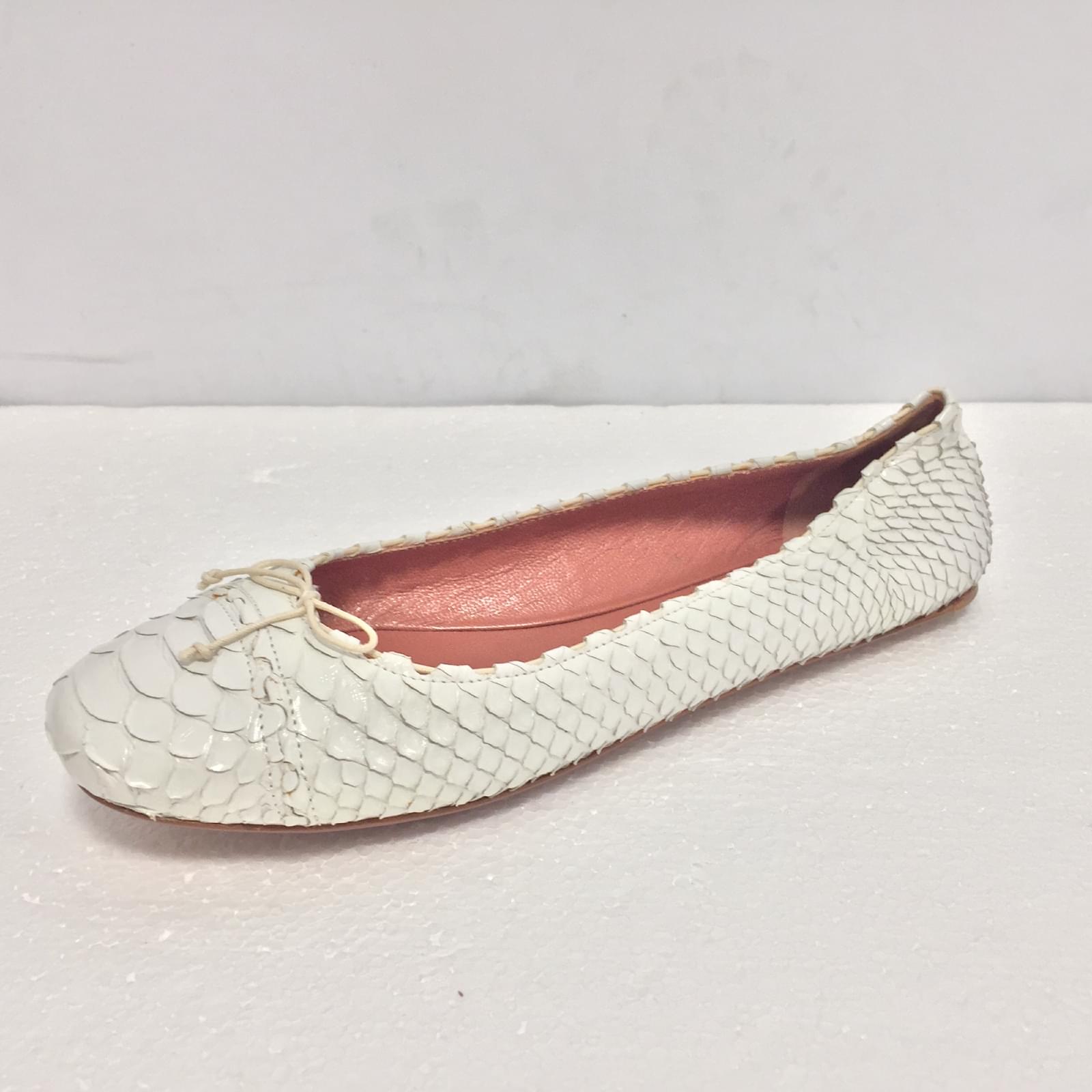 ALAIA BALLET SHOES 25S IN WHITE LAMBSKIN WITH CRYSTAL DETAILING