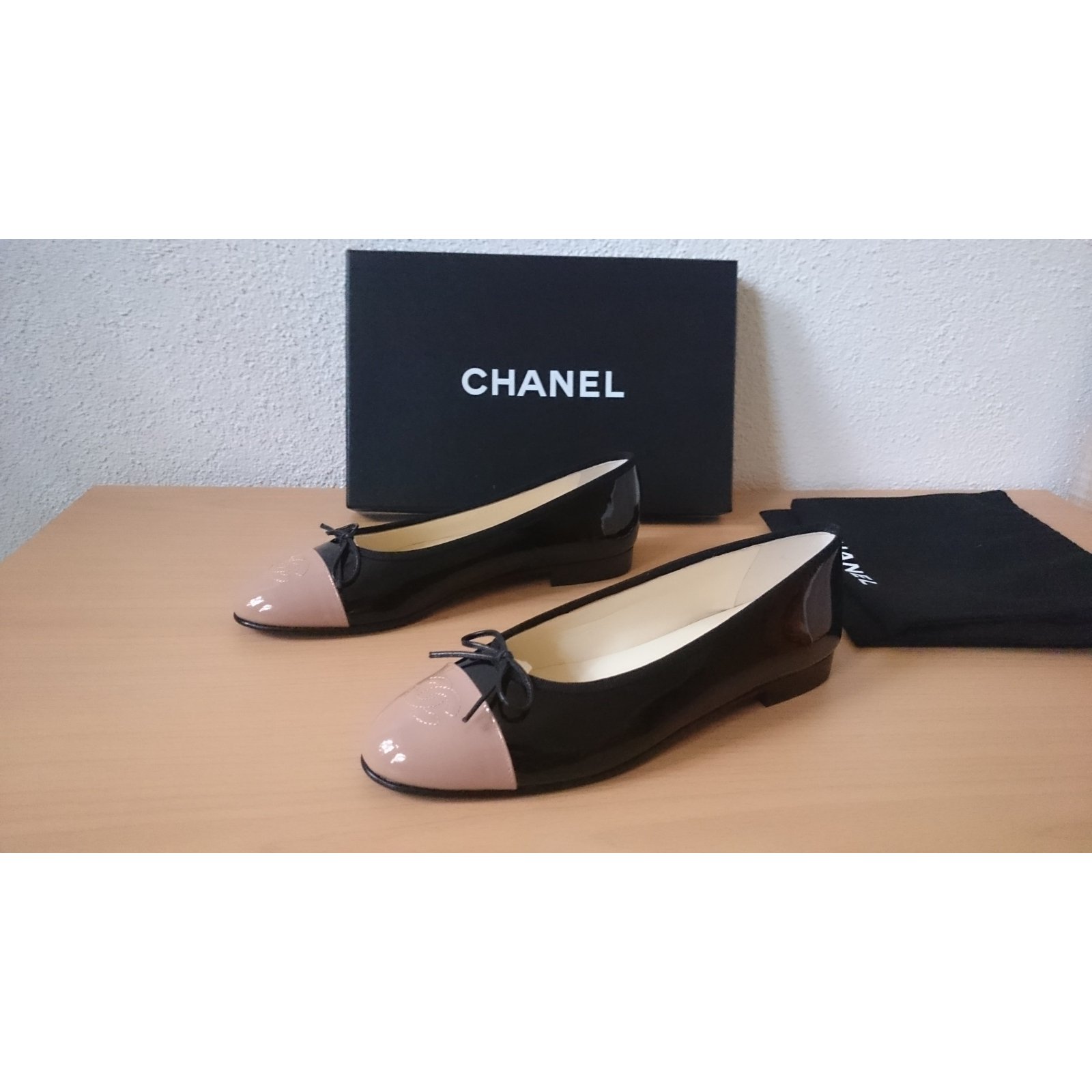 Chanel Ballet flats, Size 39 Black Patent leather ref.50435 - Joli