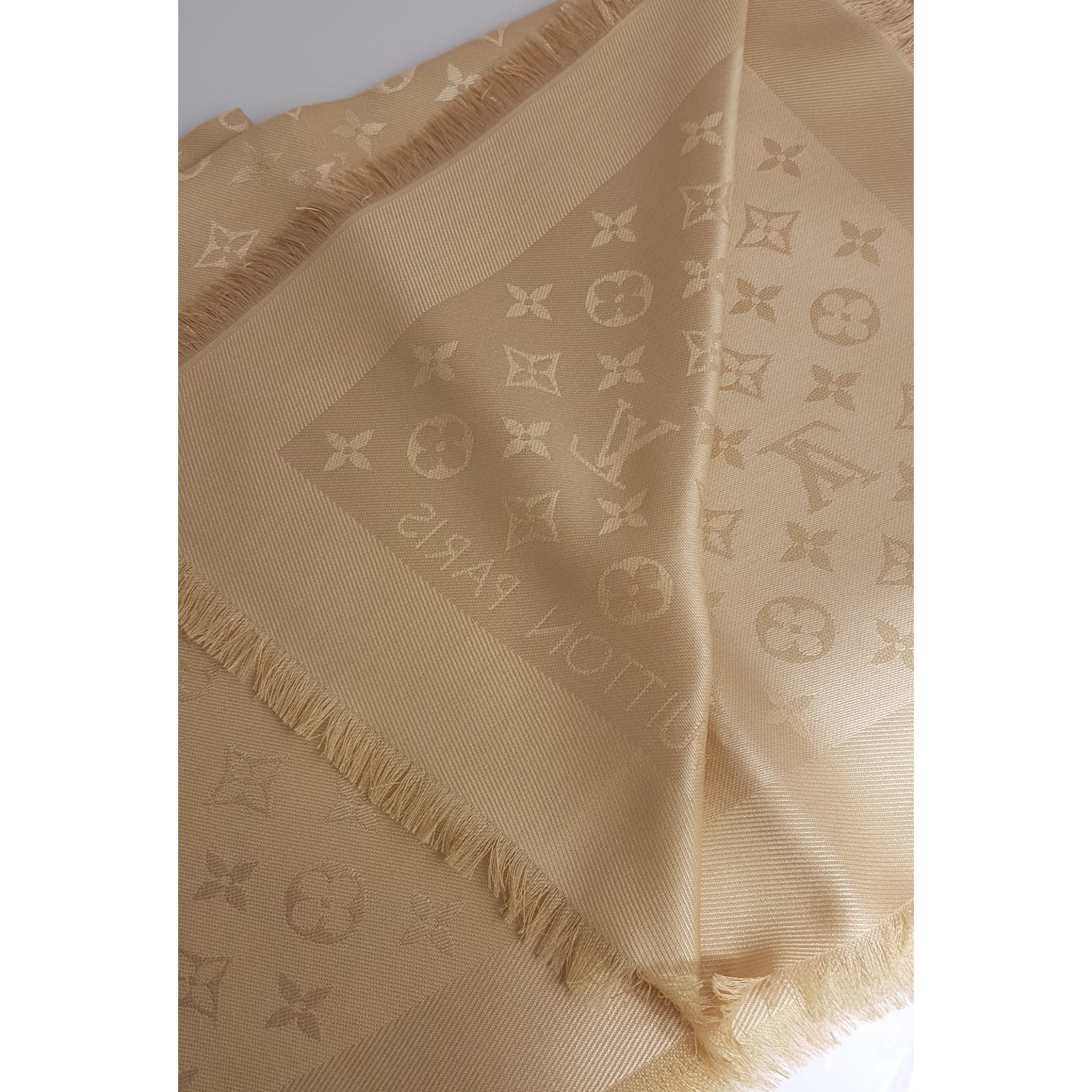 Louis Vuitton Beige/Dune Monogram Shawl Scarf/Wrap Scarf Size 56X56