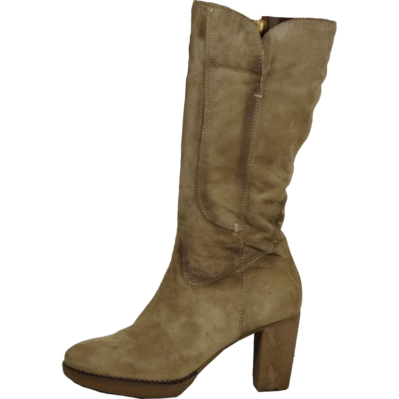 manas bottes