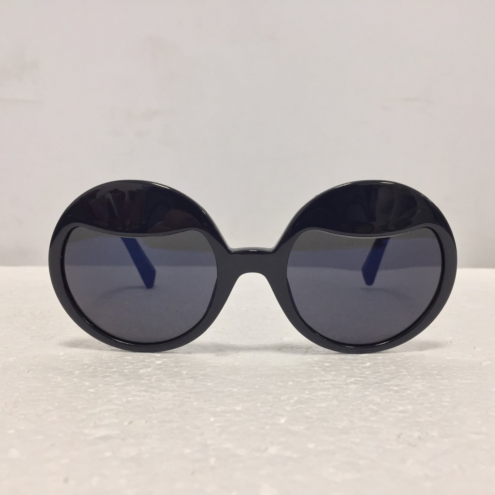 Yohji Yamamoto Sunglasses Black ref.52187 - Joli Closet