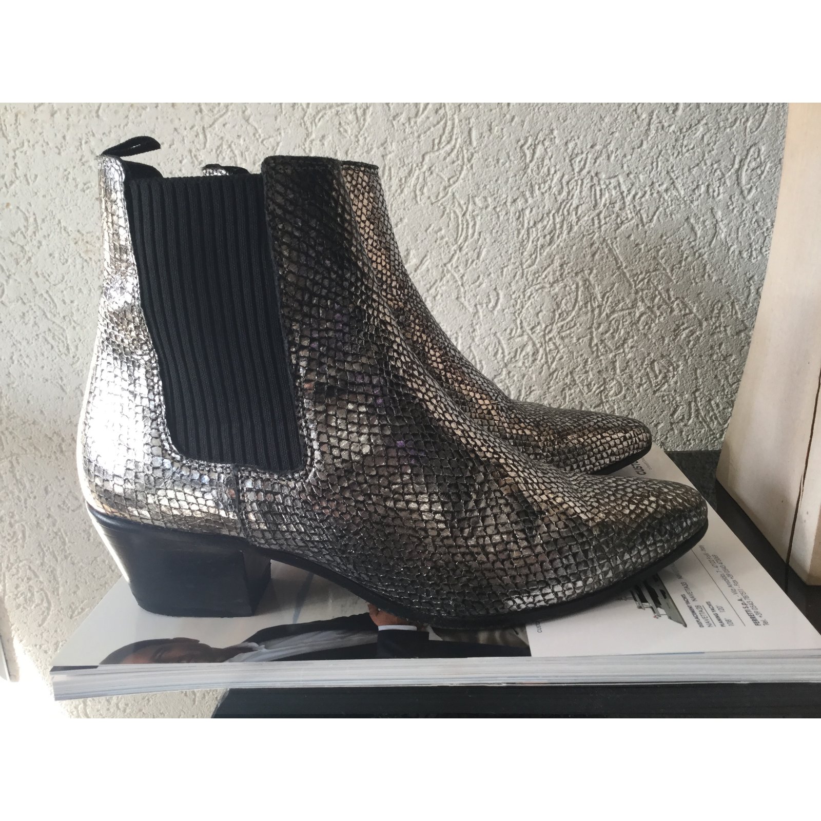 Maje Ankle Boots Silvery Leather ref.52353 - Joli Closet