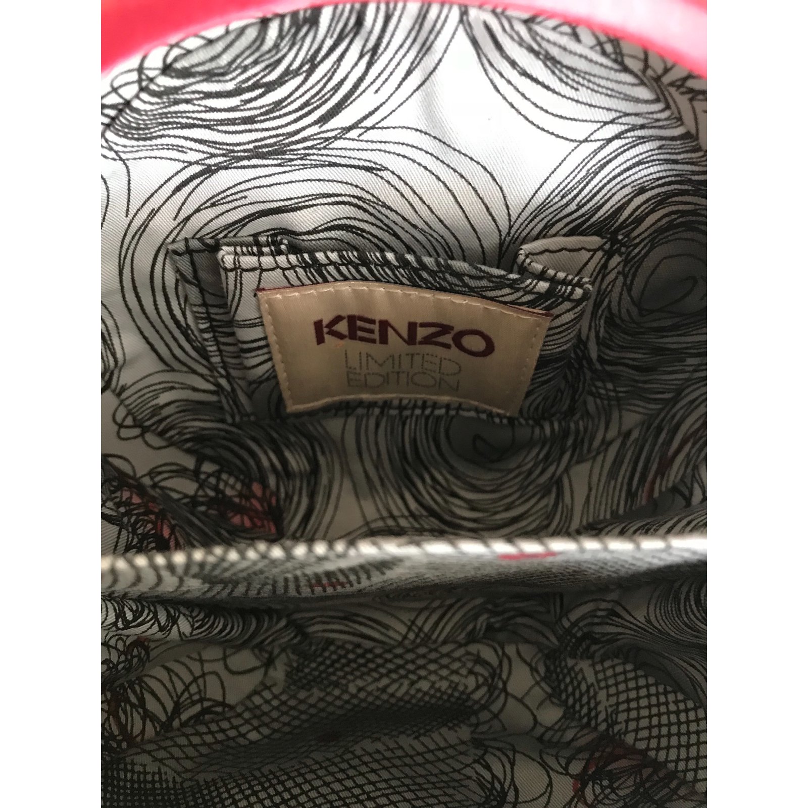 Kenzo Clutch bags Pink Silk ref.52569 - Joli Closet