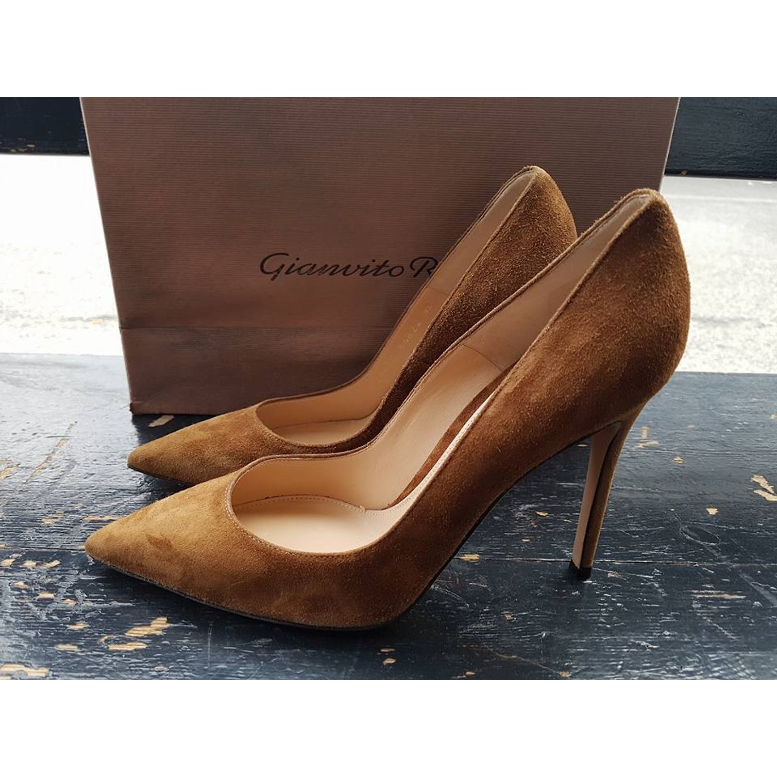 Escarpins Gianvito Rossi Cuir Noir Talons 10.5 Cm - Pointure 38, Excellent état Occasion, Fabriqué En Italie