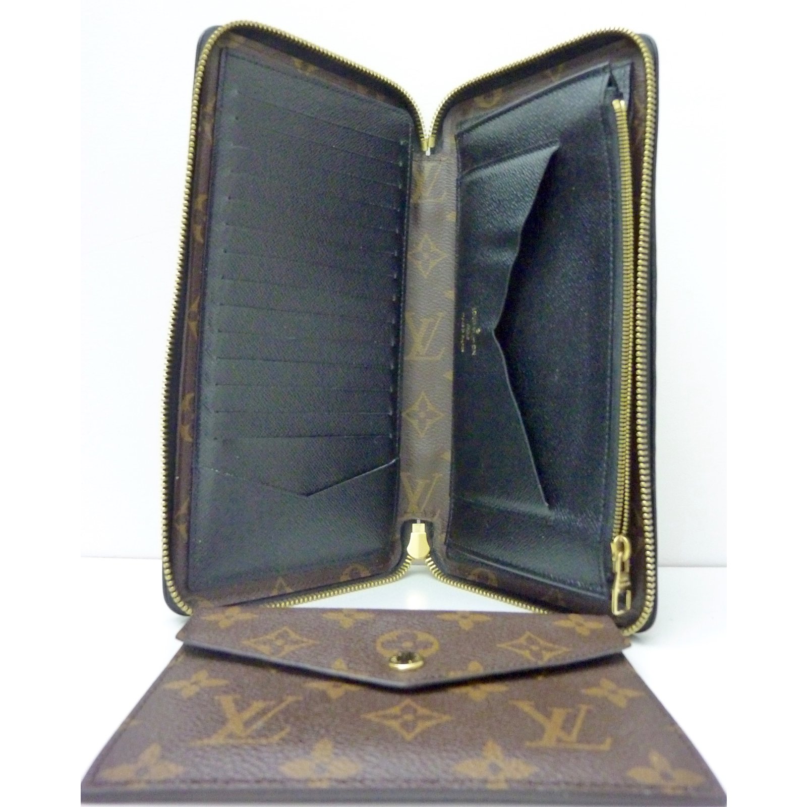 Louis Vuitton Small accessories pocket Brown Leather ref.189152 - Joli  Closet